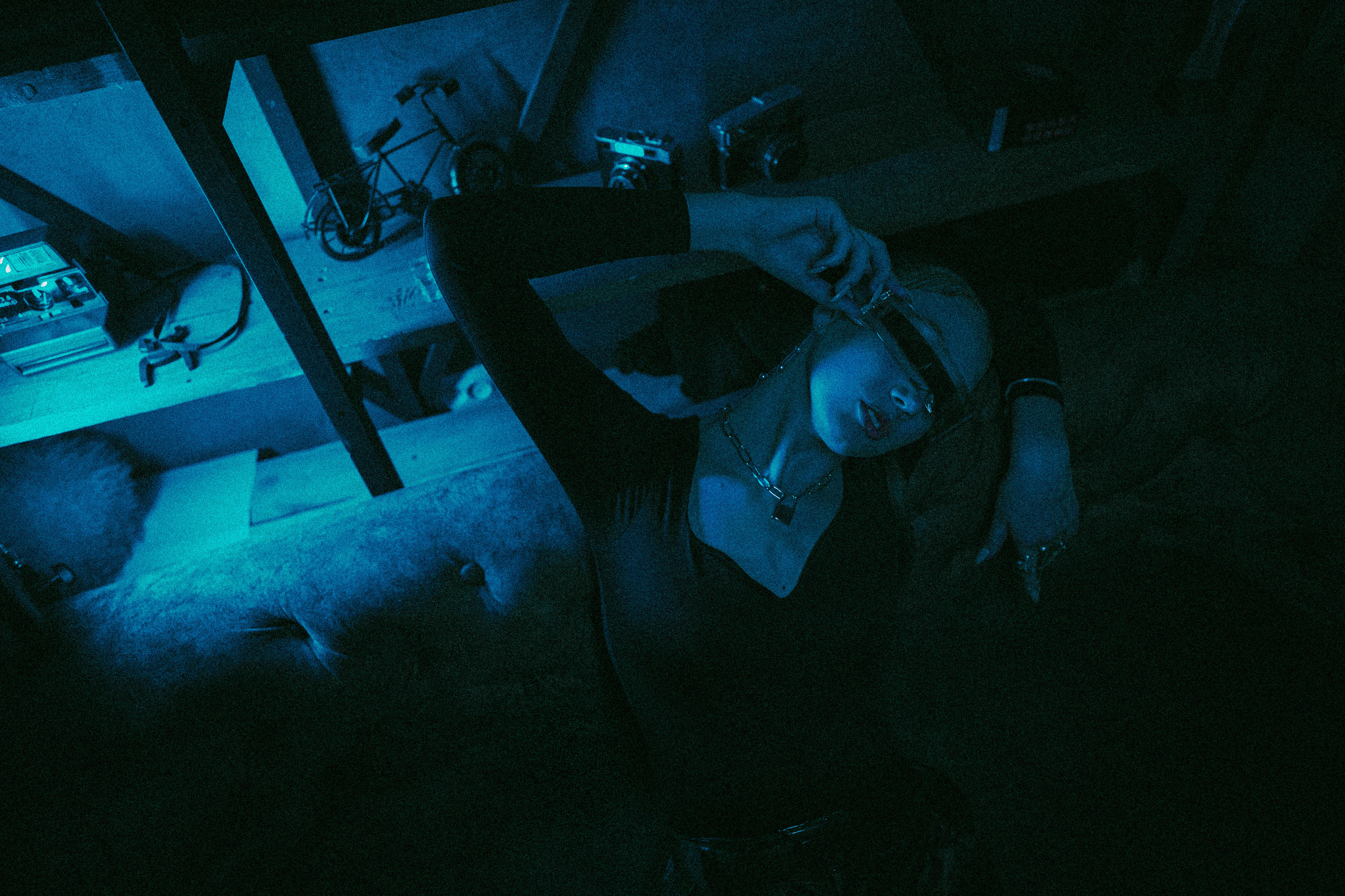 Ksenia — Neon lights. Георгий Намазов | Фотограф в Ташкенте