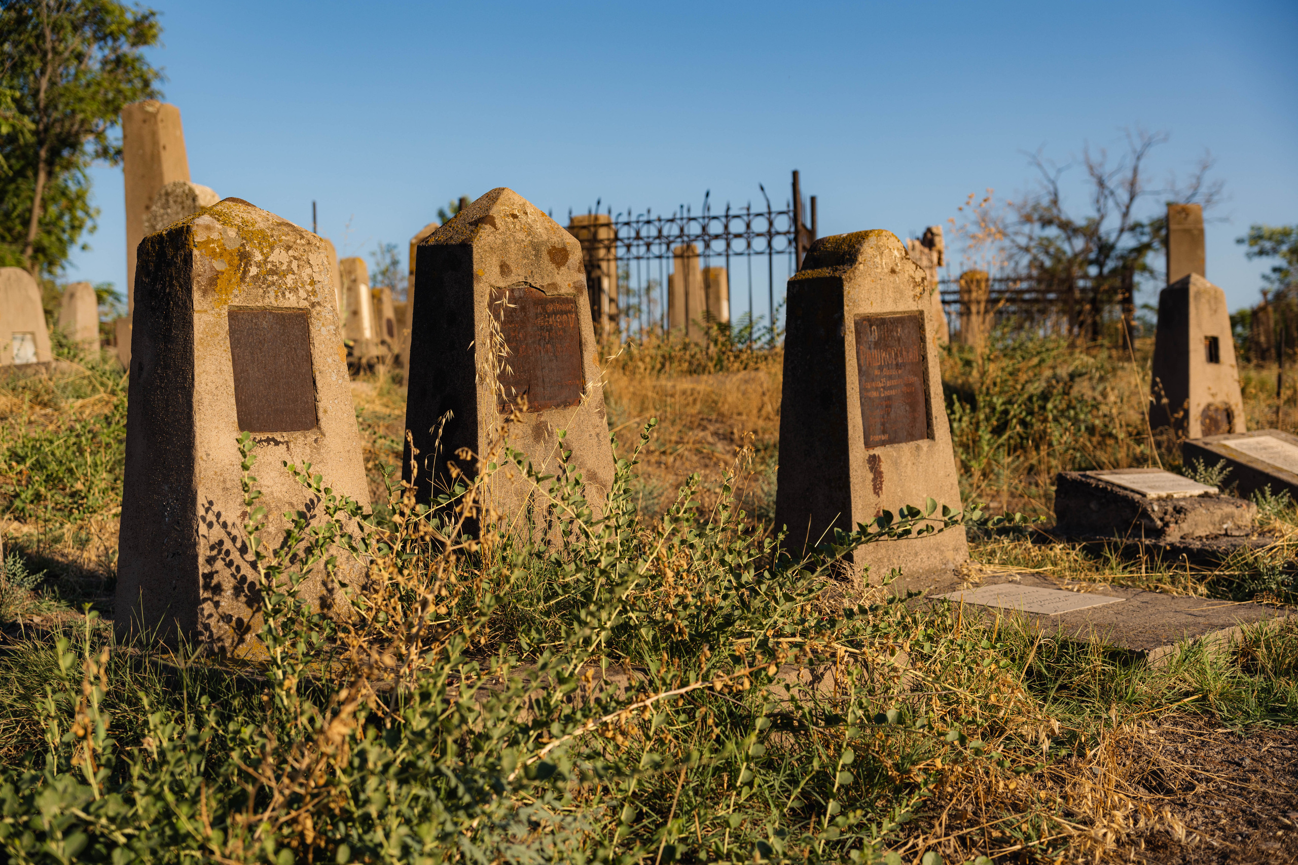 Клиент всегда мёртв: профессия — могильщик. Георгий Намазов | Фотограф в Ташкенте
