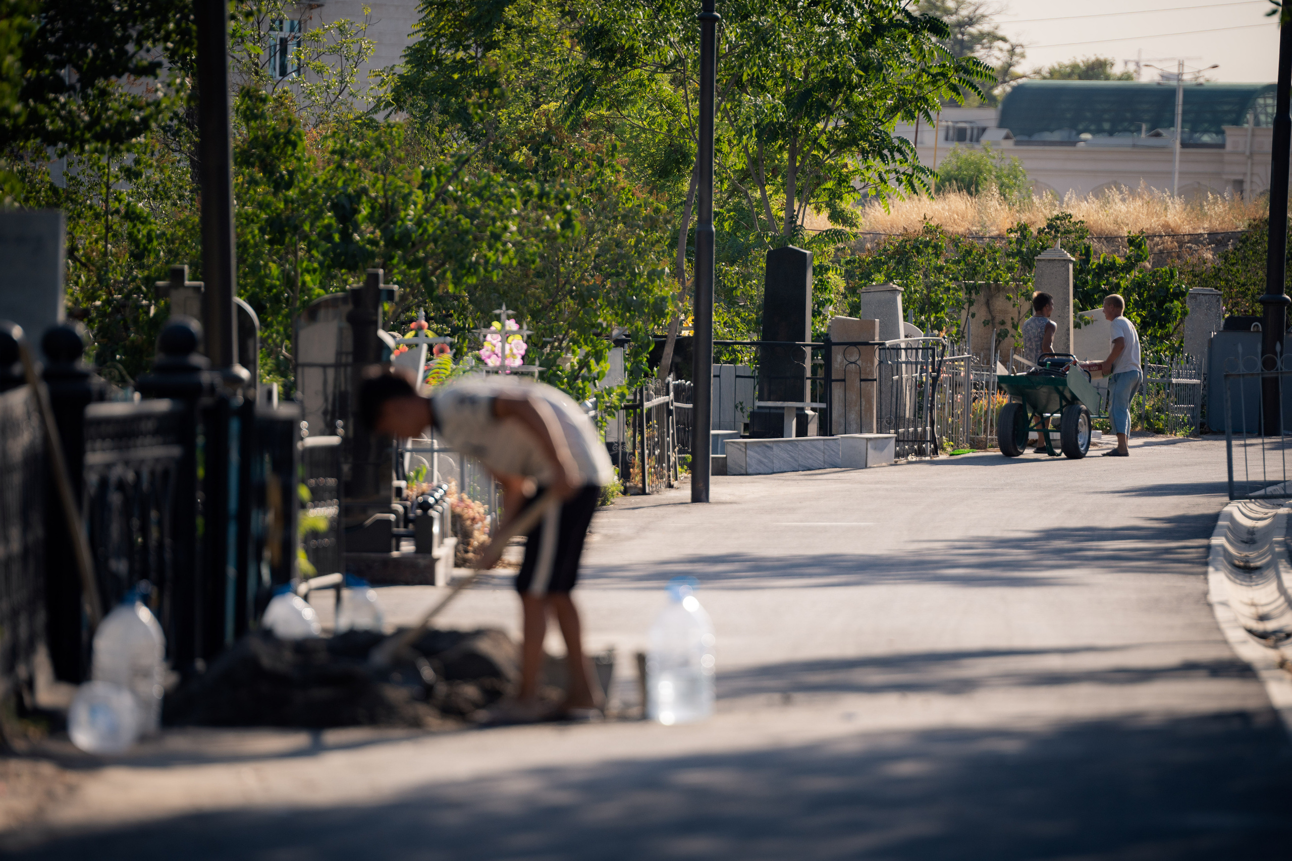 Клиент всегда мёртв: профессия — могильщик. Георгий Намазов | Фотограф в Ташкенте