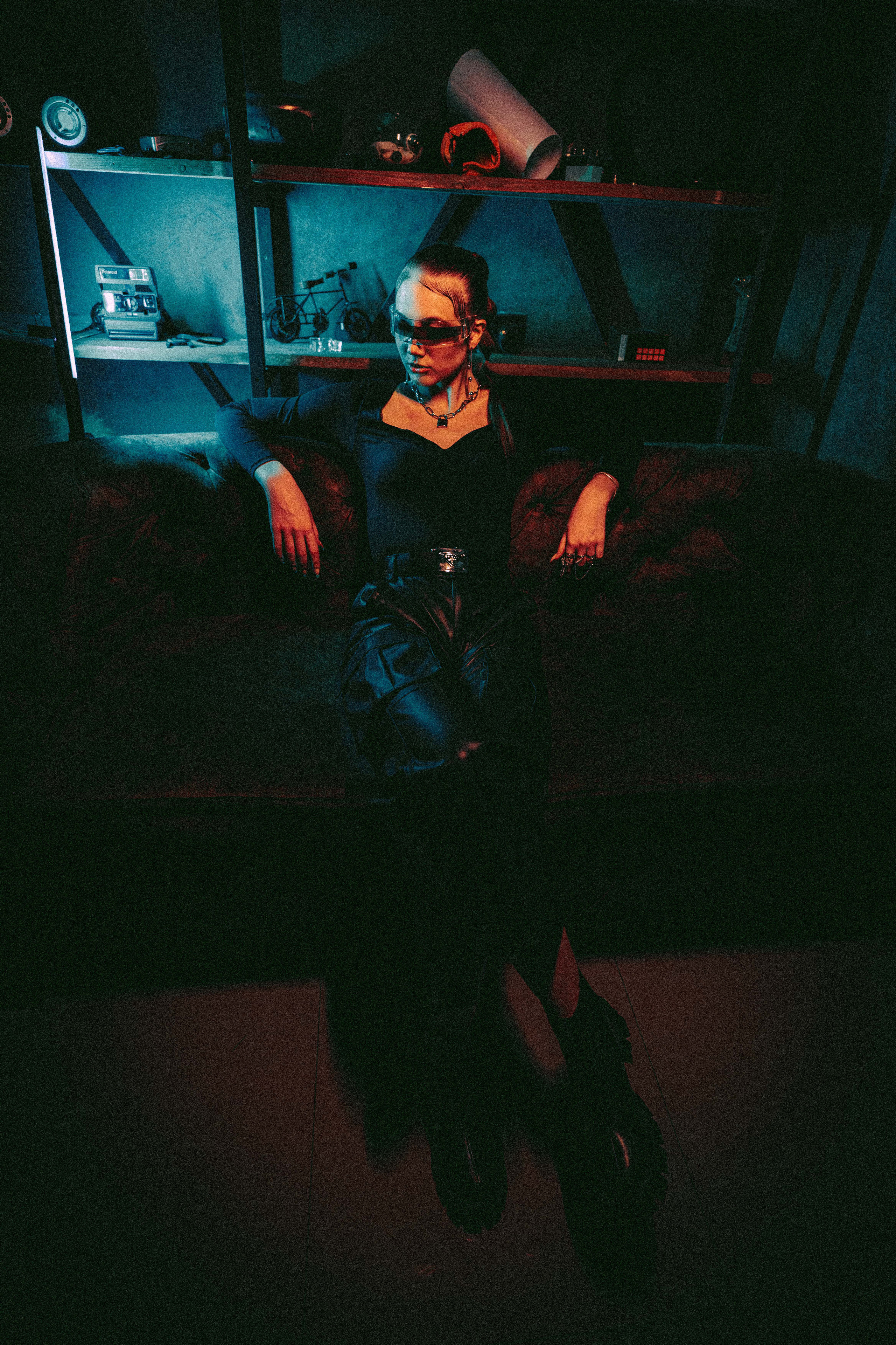 Ksenia — Neon lights. Георгий Намазов | Фотограф в Ташкенте