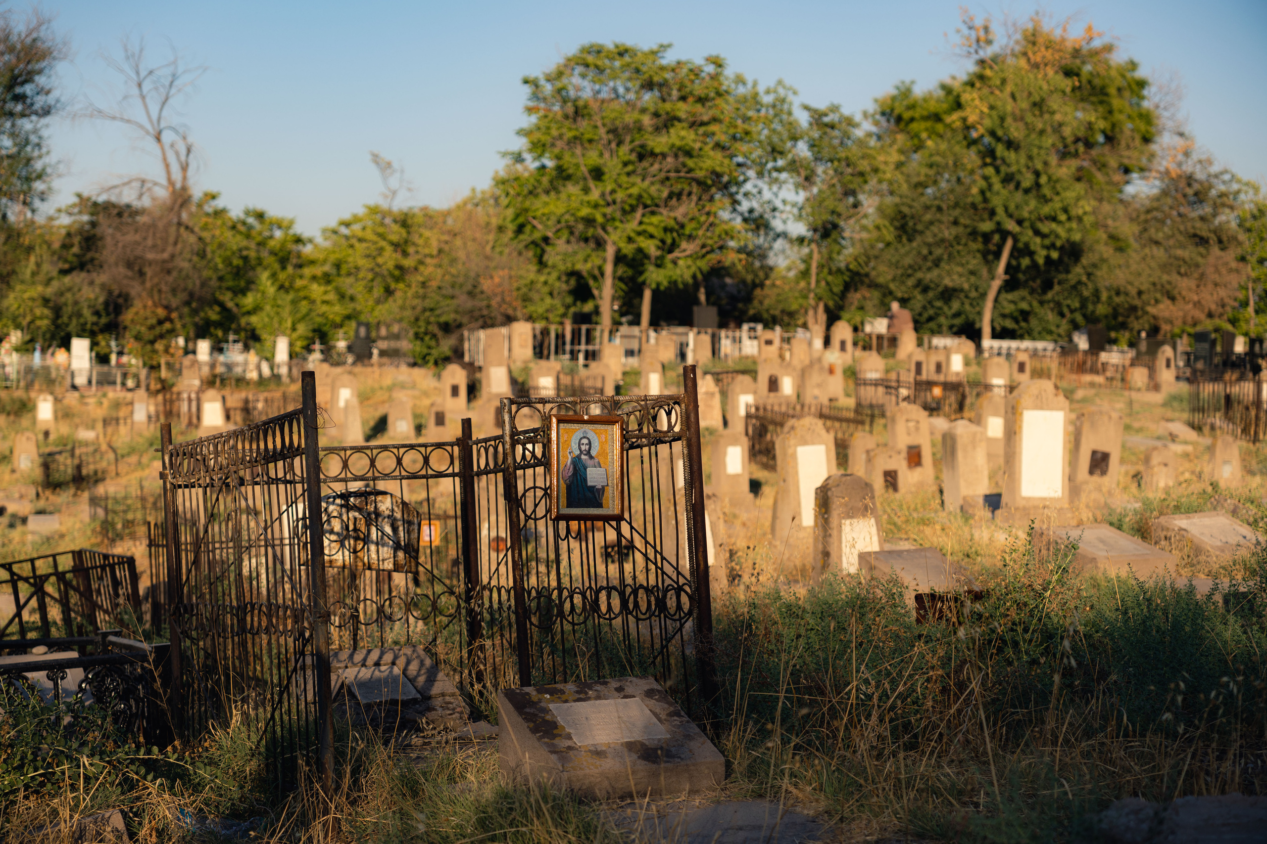 Клиент всегда мёртв: профессия — могильщик. Георгий Намазов | Фотограф в Ташкенте