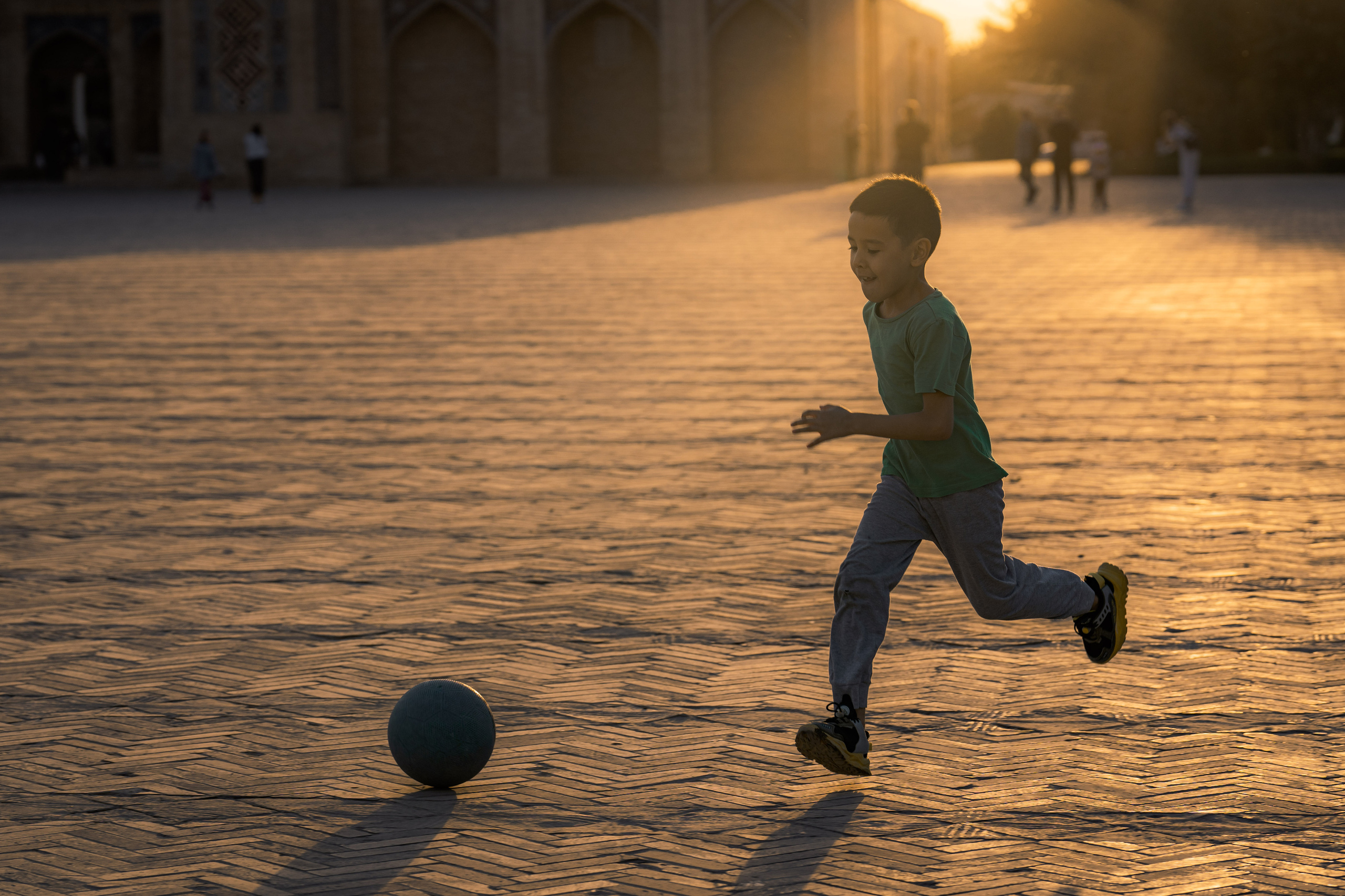 Игра на закате. Георгий Намазов | Фотограф в Ташкенте