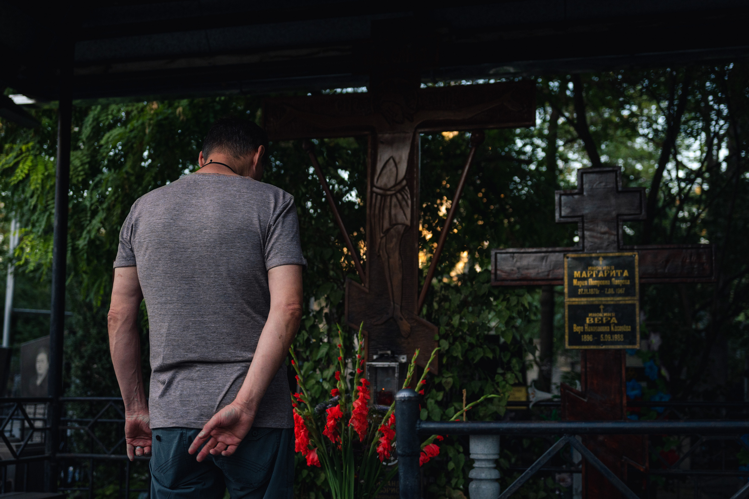 Клиент всегда мёртв: профессия — могильщик. Георгий Намазов | Фотограф в Ташкенте