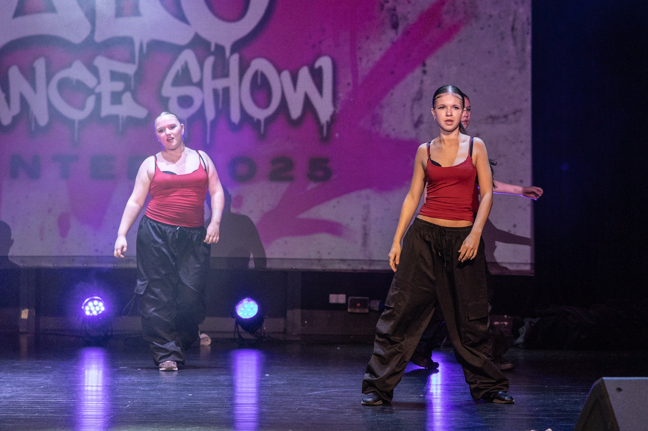 LEO DANCE SHOW WINTER 2025. Семейный и детский фотограф в Варшаве Мила Бобровская