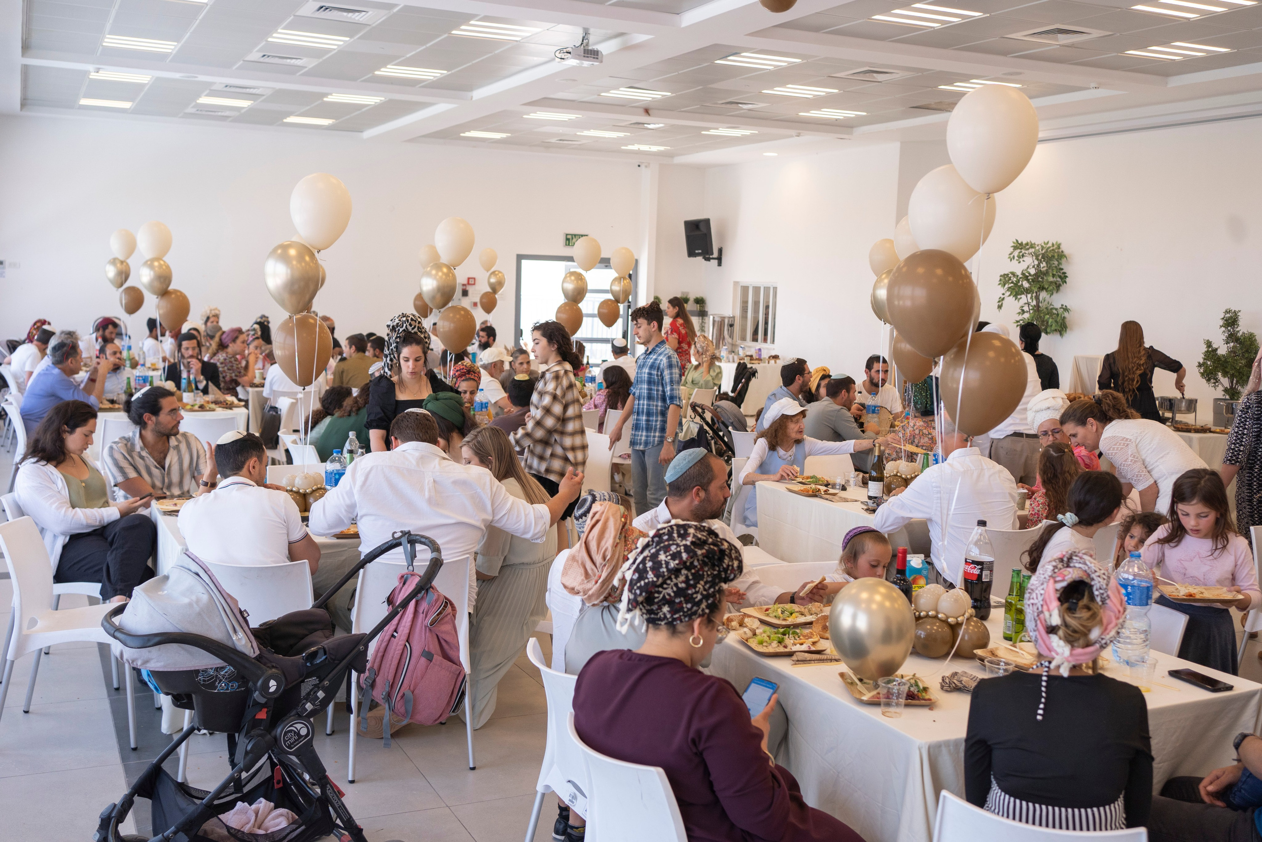 הברית של נחמן חזן. יוסף מזרחי צילום חתונה, ברית וזוגיות. צלם מקצועי שאוהב להוציא אתכם הכי יפים ברגעים הכי מרגשים