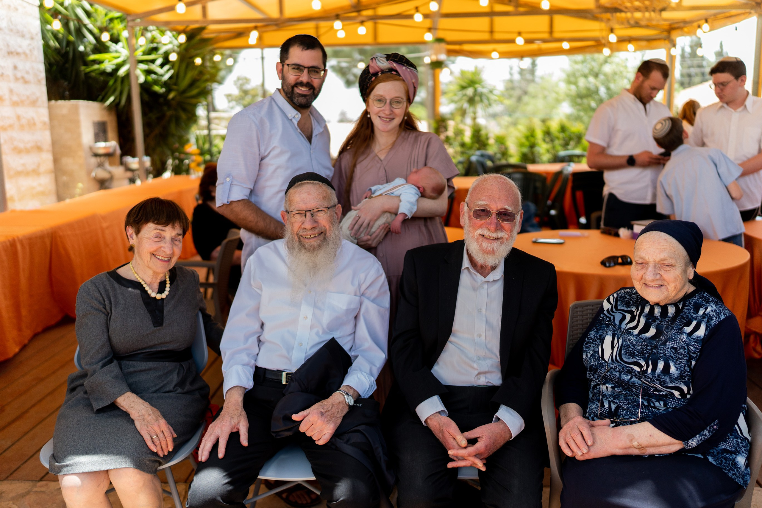 משפחת ברנד. יוסף מזרחי צילום חתונה, ברית וזוגיות. צלם מקצועי שאוהב להוציא אתכם הכי יפים ברגעים הכי מרגשים