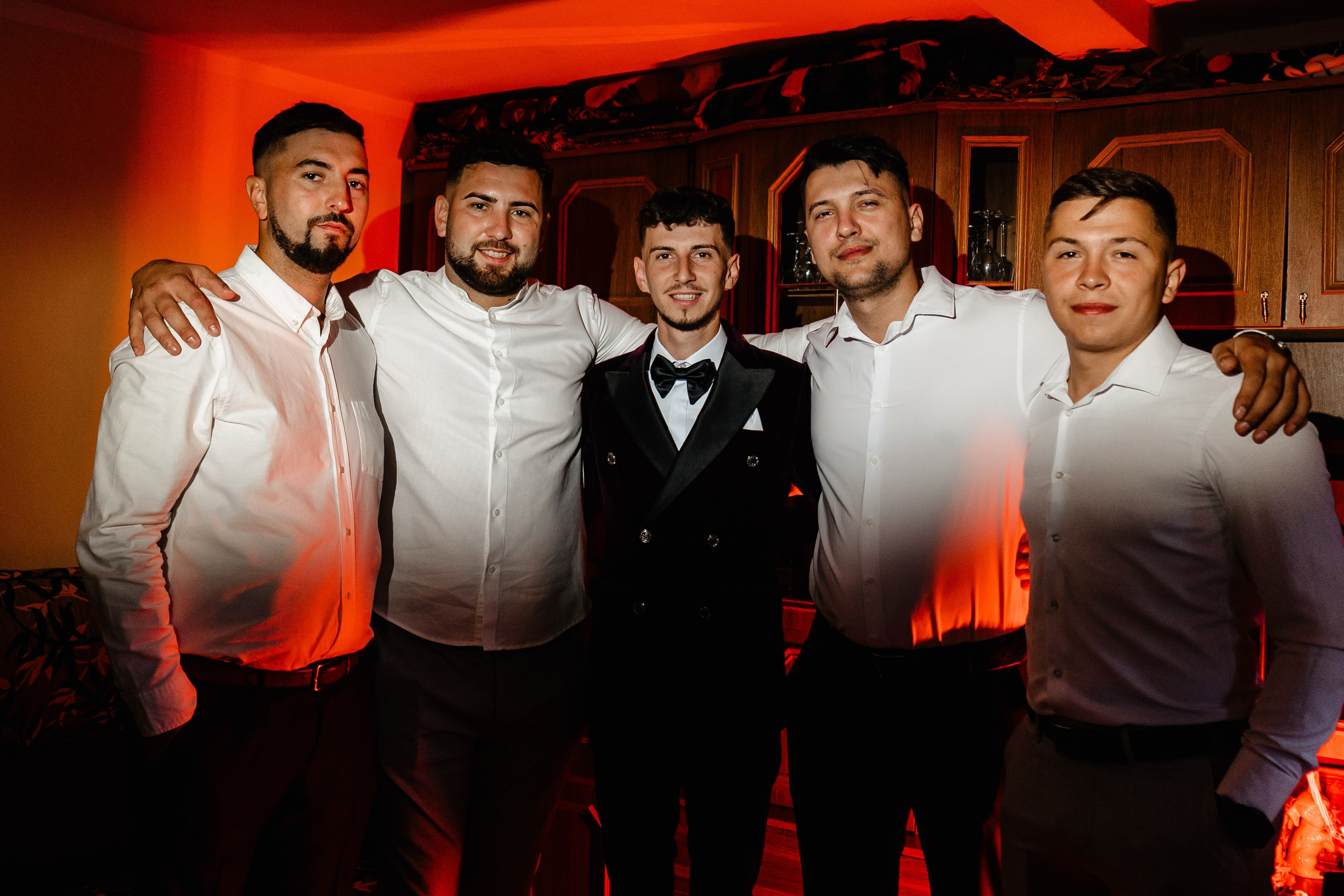 Robert si Mada. Foto-Video Nunta Iasi, Suceava, Bucuresti / Disponibilitate 2025 — 2026 — 2027