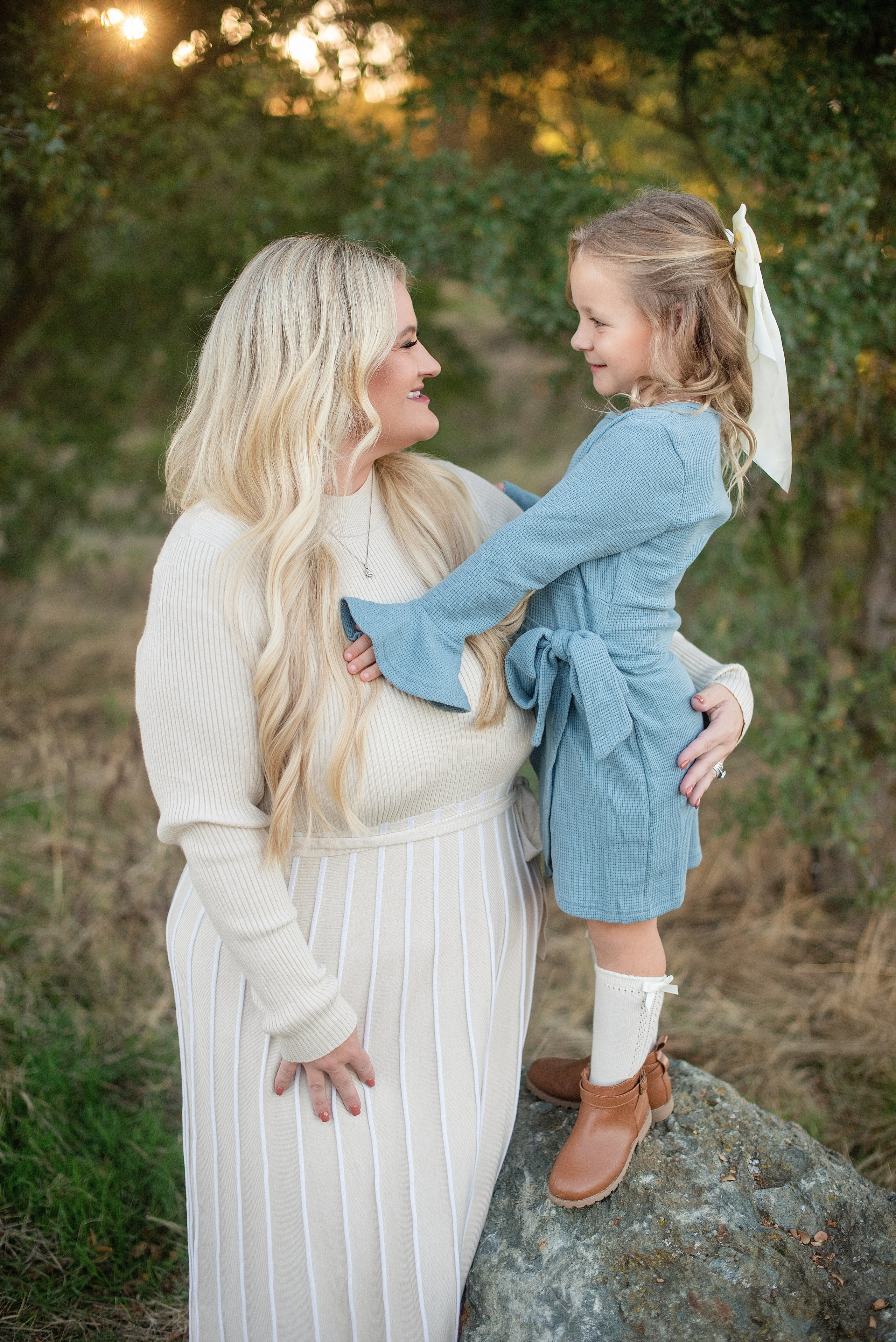 Family photos Location. Family photographer in Roseville, Rocklin, Folsom, Sacramento