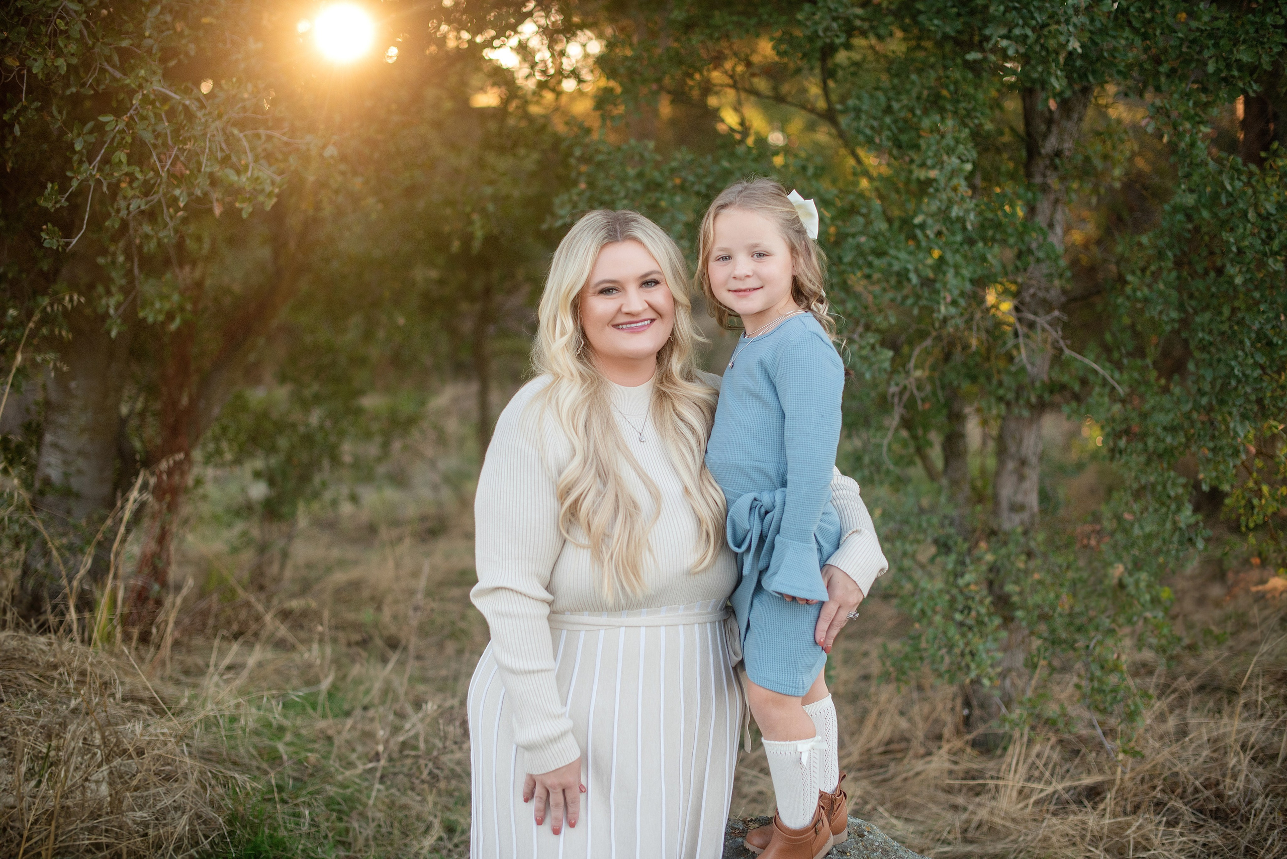 Family photos Location. Family photographer in Roseville, Rocklin, Folsom, Sacramento