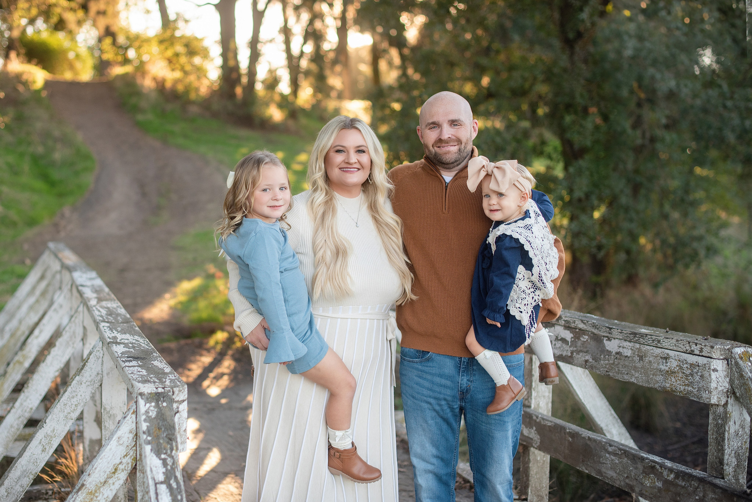Family photos Location. Family photographer in Roseville, Rocklin, Folsom, Sacramento