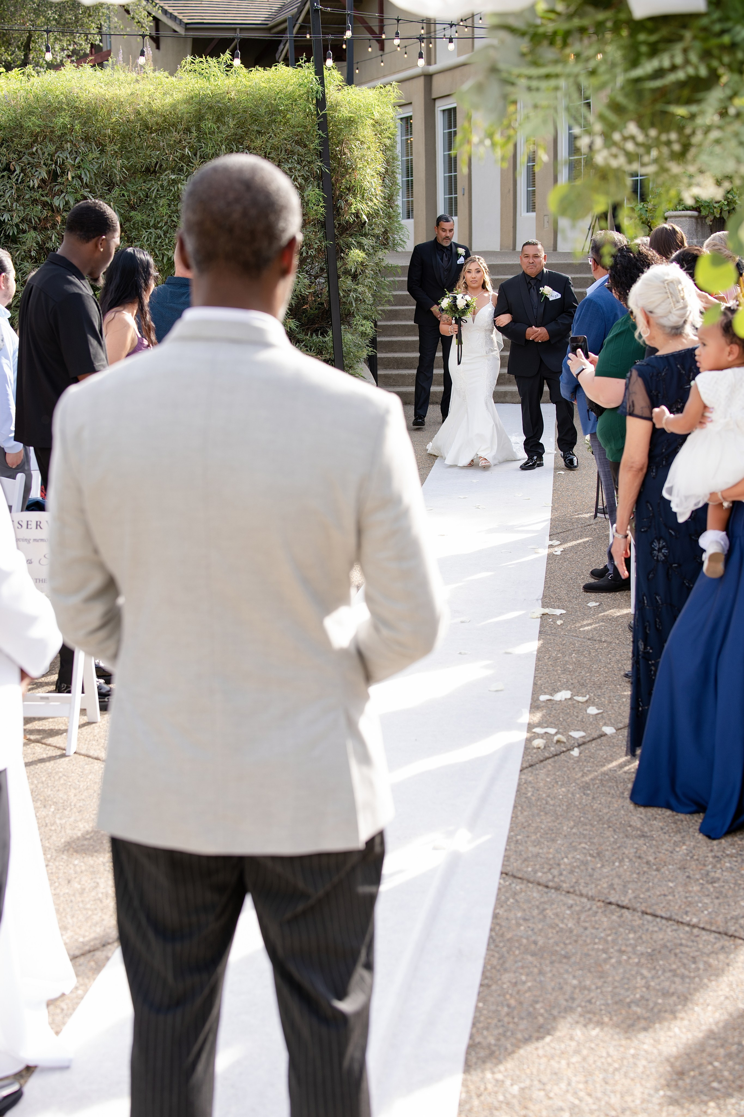 Mini Wedding Photography in Roseville & Surrounding Areas. Family photographer in Roseville, Rocklin, Folsom, Sacramento
