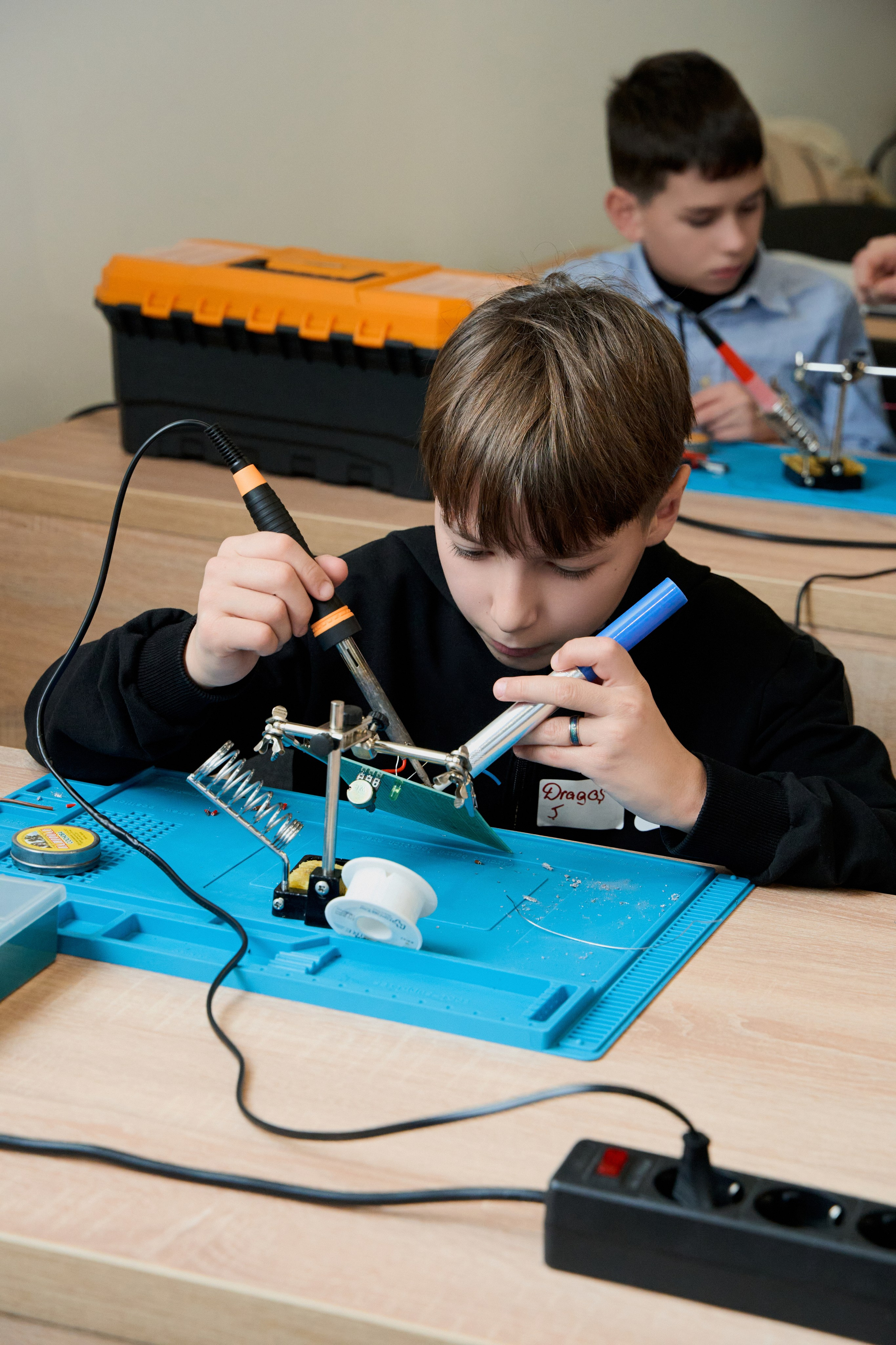 Minivolt. Привет