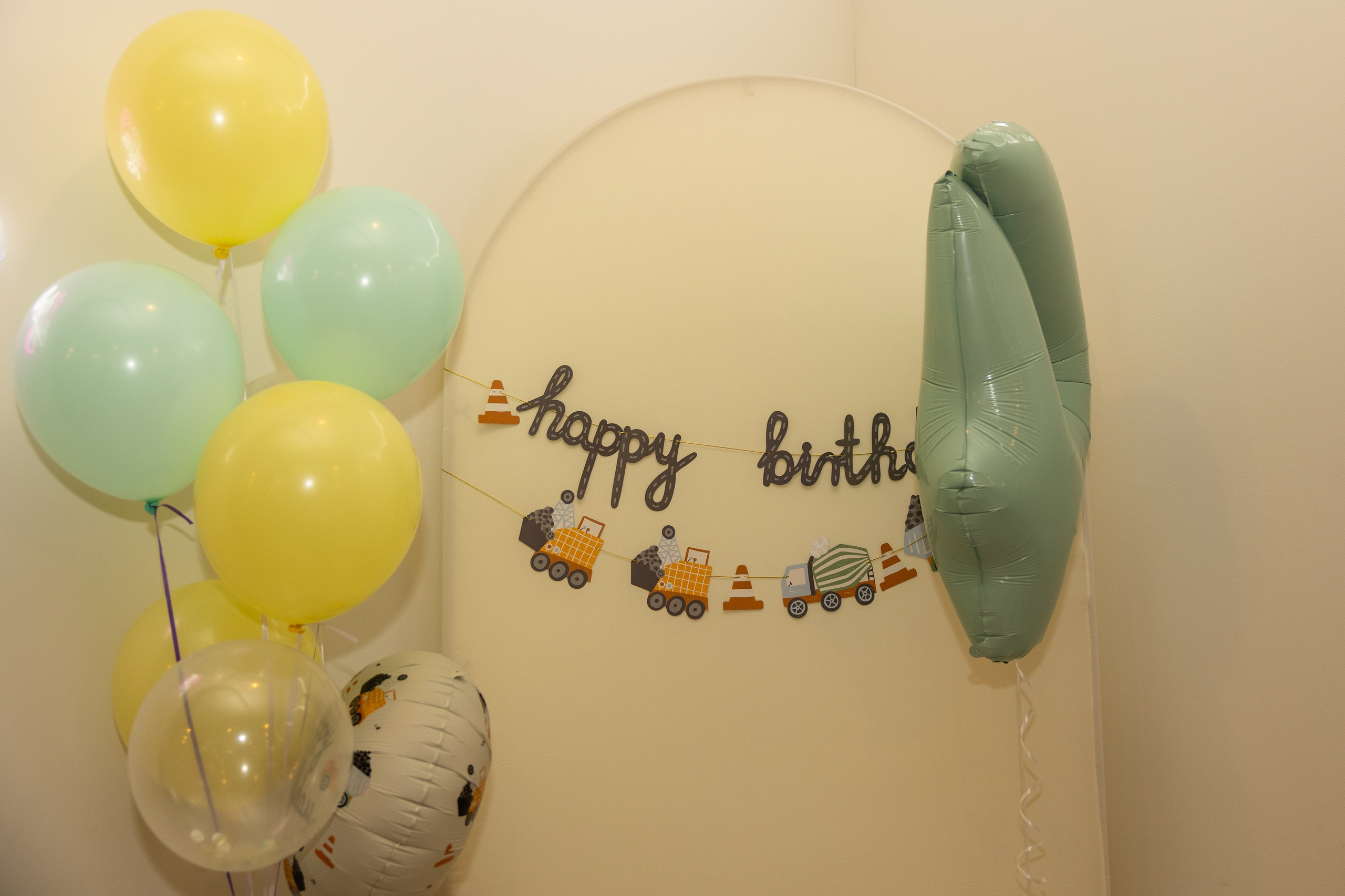 День рождения Артёма 24 января 2026 года. Семейный и детский фотограф в Варшаве Мила Бобровская