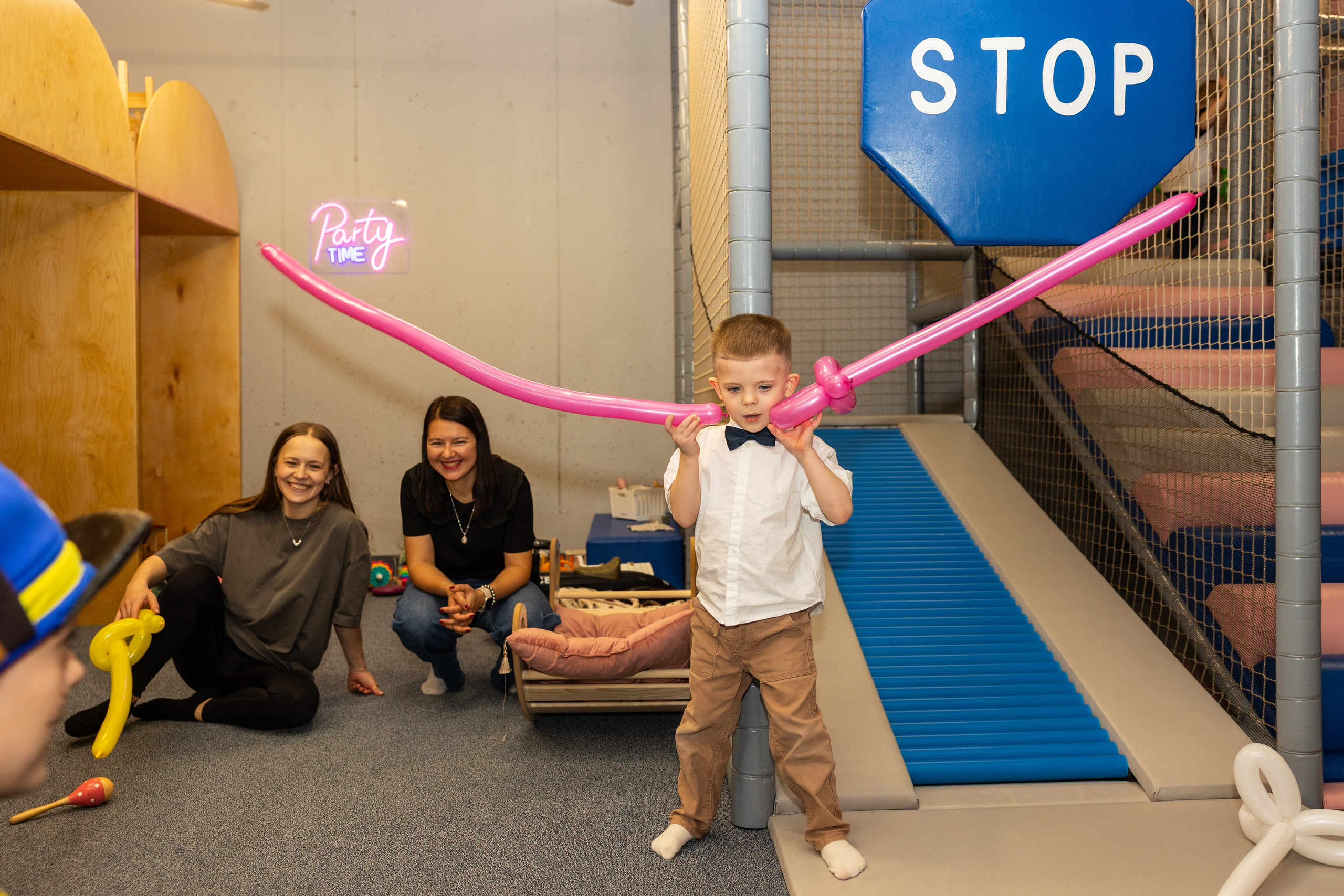 День рождения Артёма 24 января 2026 года. Семейный и детский фотограф в Варшаве Мила Бобровская