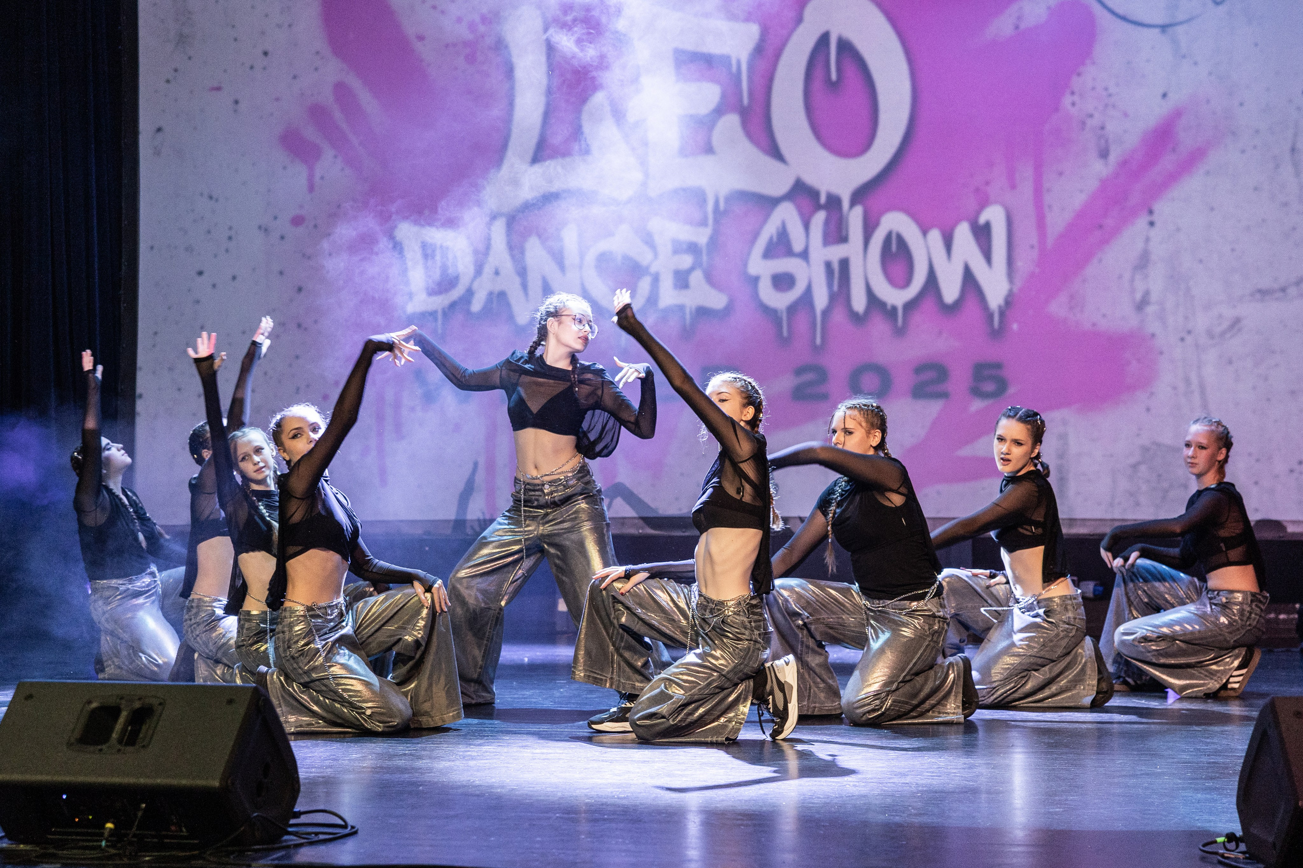 LEO DANCE SHOW WINTER 2025. Семейный и детский фотограф в Варшаве Мила Бобровская