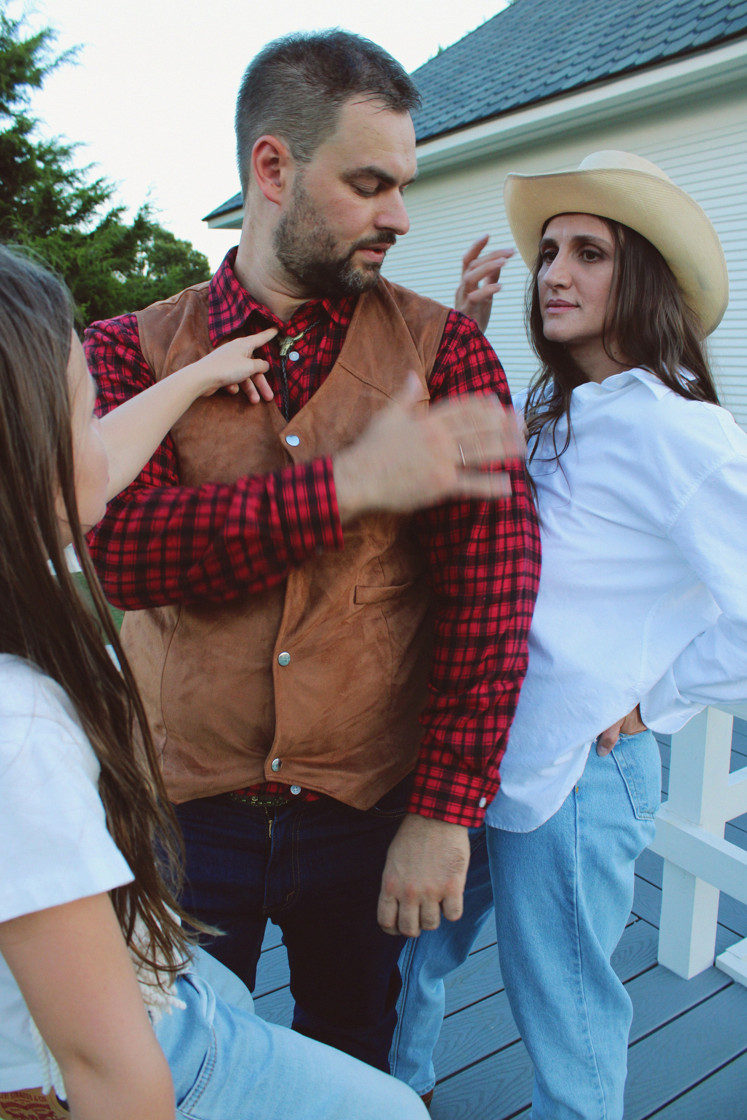 Texas Countryside Family Photoshoot in Cowboy Style. Lana Petrychenko — Portrait & Family Photographer. Valencia, Spain