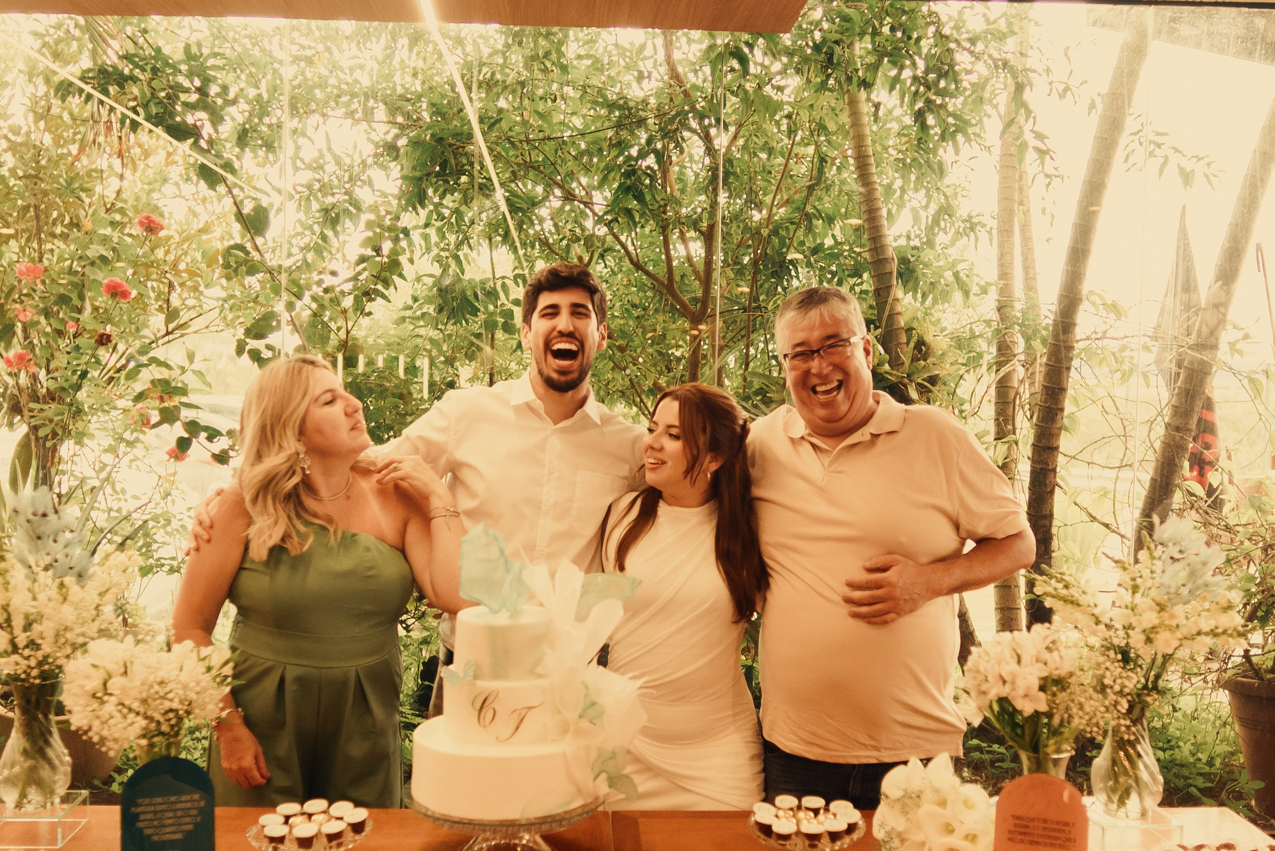 Thaynah e Carlos. Foto e vídeo para casamentos