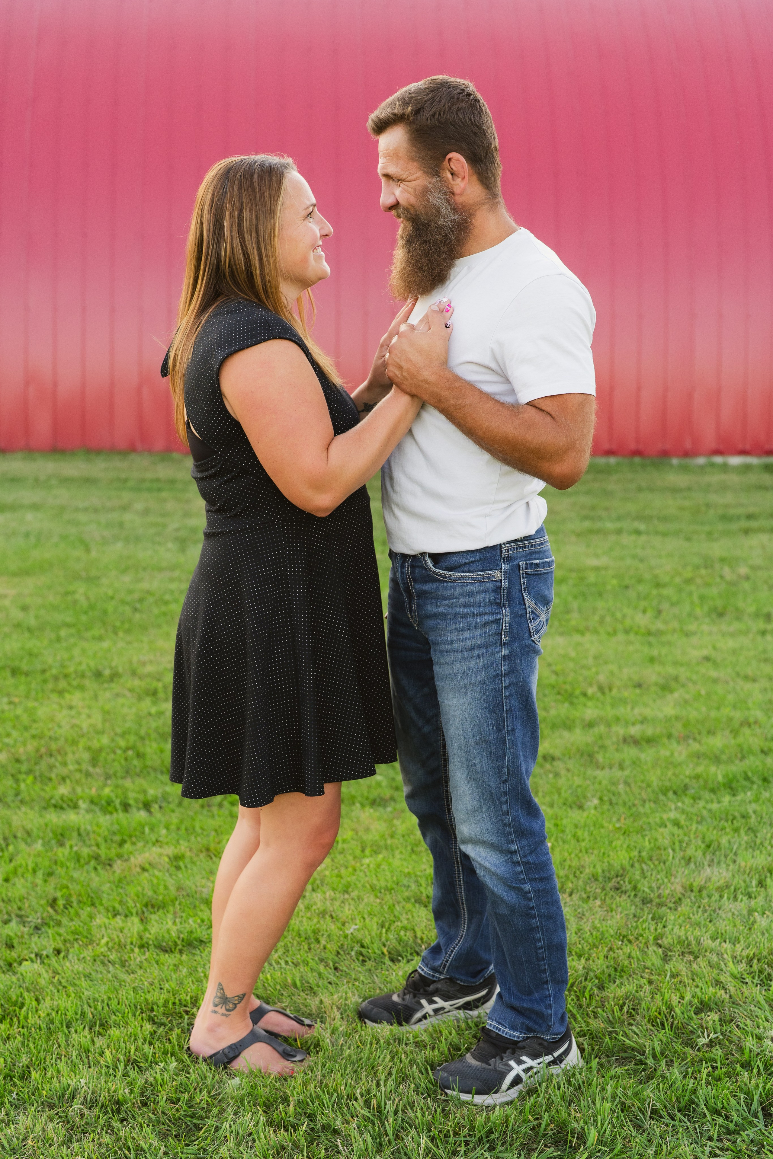 Tiffany and John’s family. Photographer Viktoriia Skavronskaya