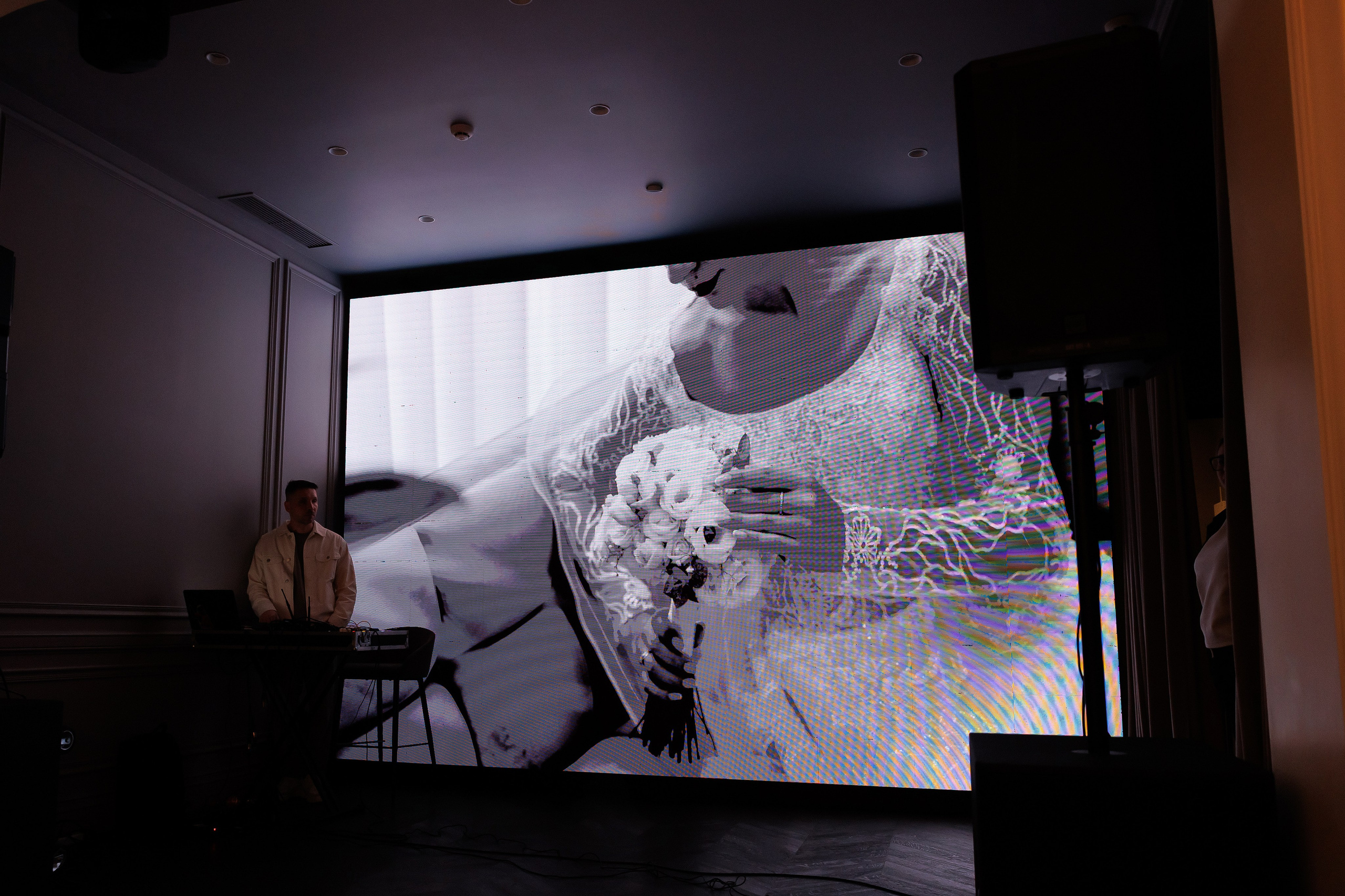 Serghei & Erica — Queen Residence. Servicii Foto și Video 067188353