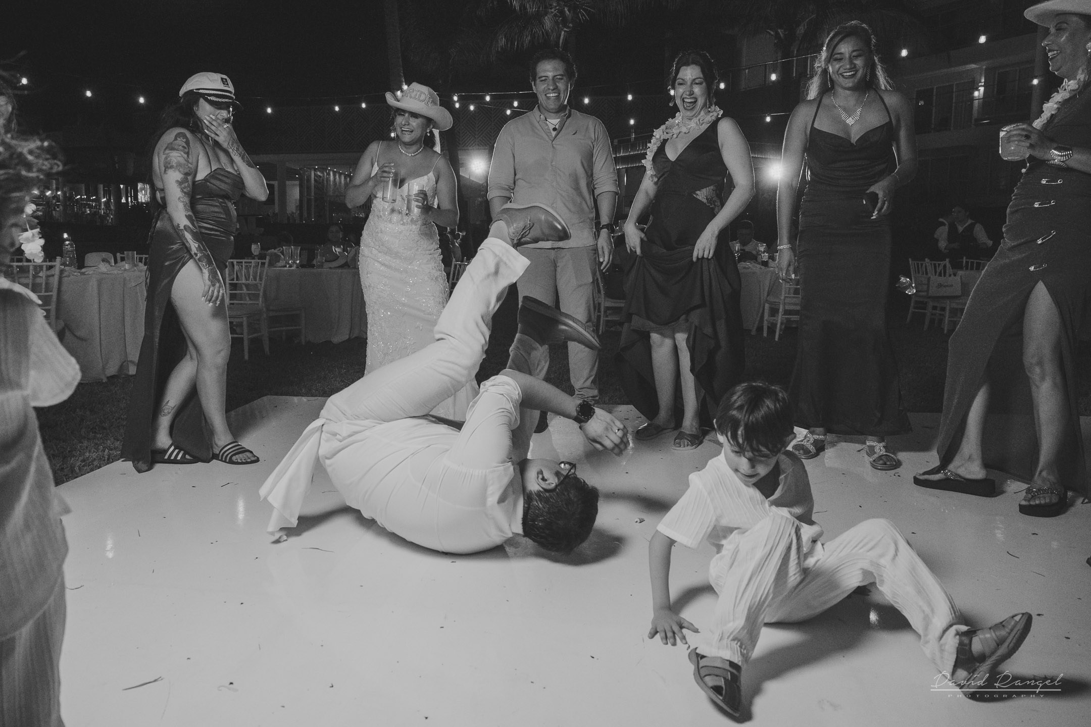 Destination Wedding in the Riviera Maya. Destination wedding photographer based in Cancun and Riviera Maya with service worldwide