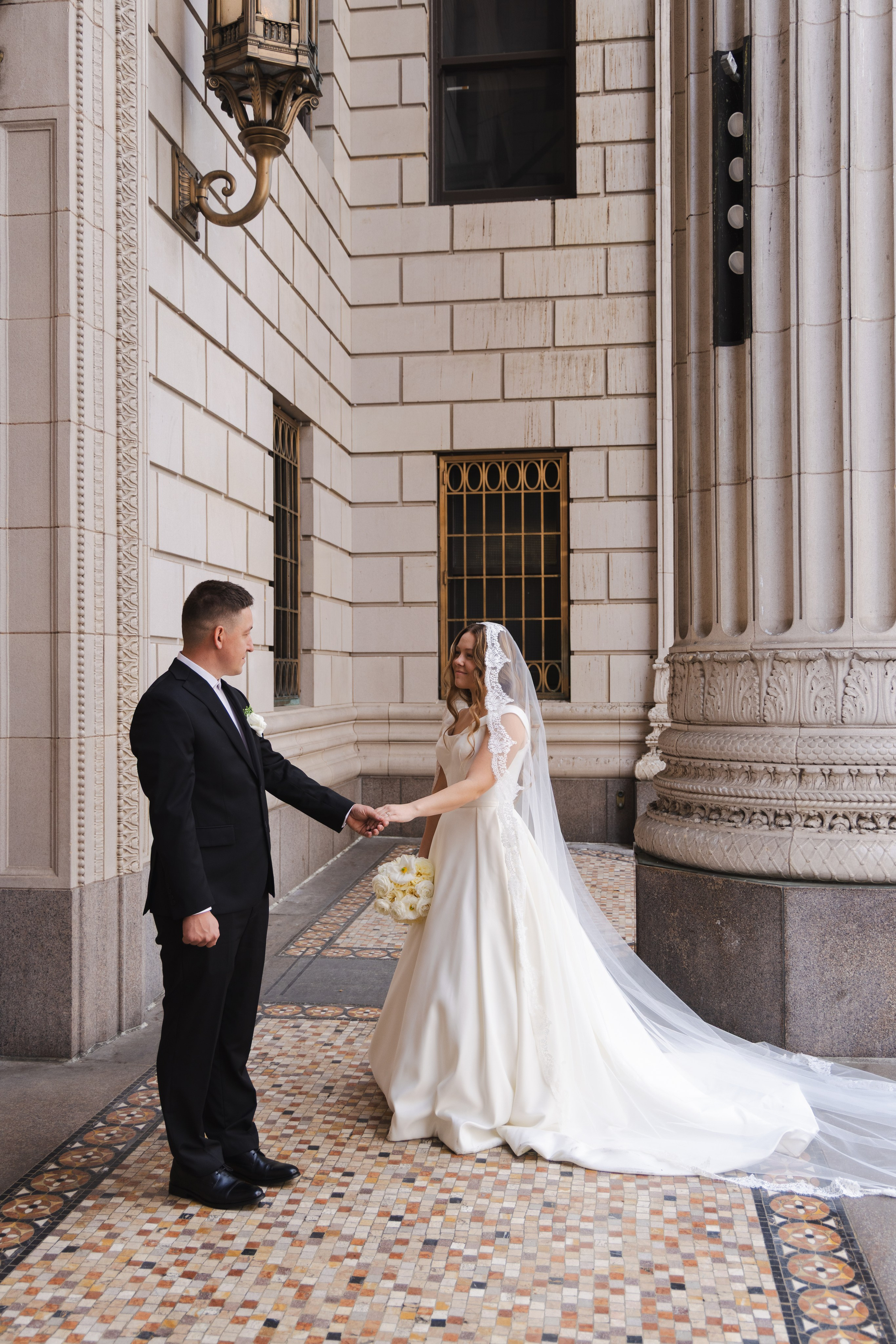 Wedding photography. Eikanmedia | Photographer and videographer capturing weddings, families, engagements, pregnancy & newborns | Vancouver, WA | USA