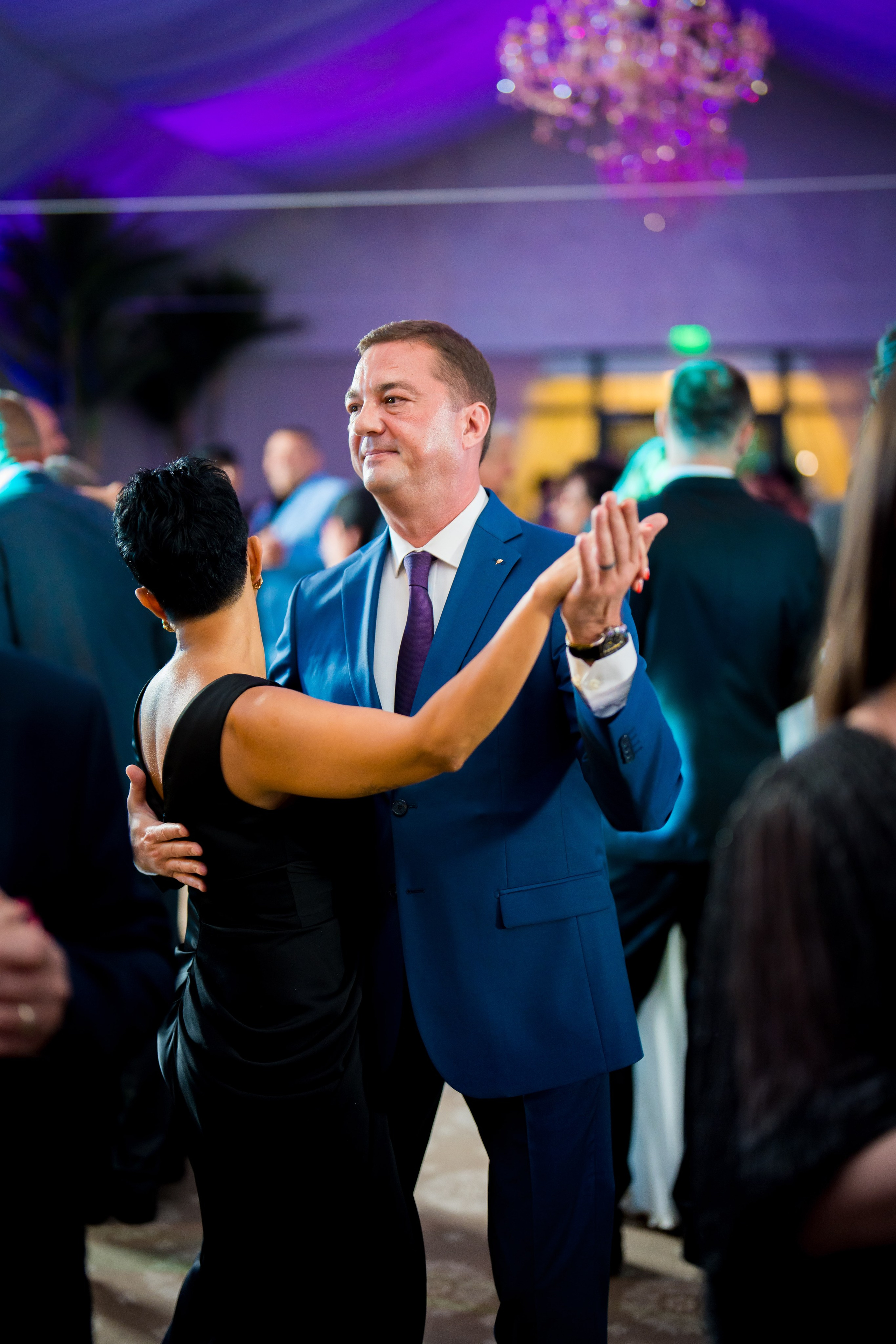 PARTY. Gabriel Florea — Fotograf nuntă București