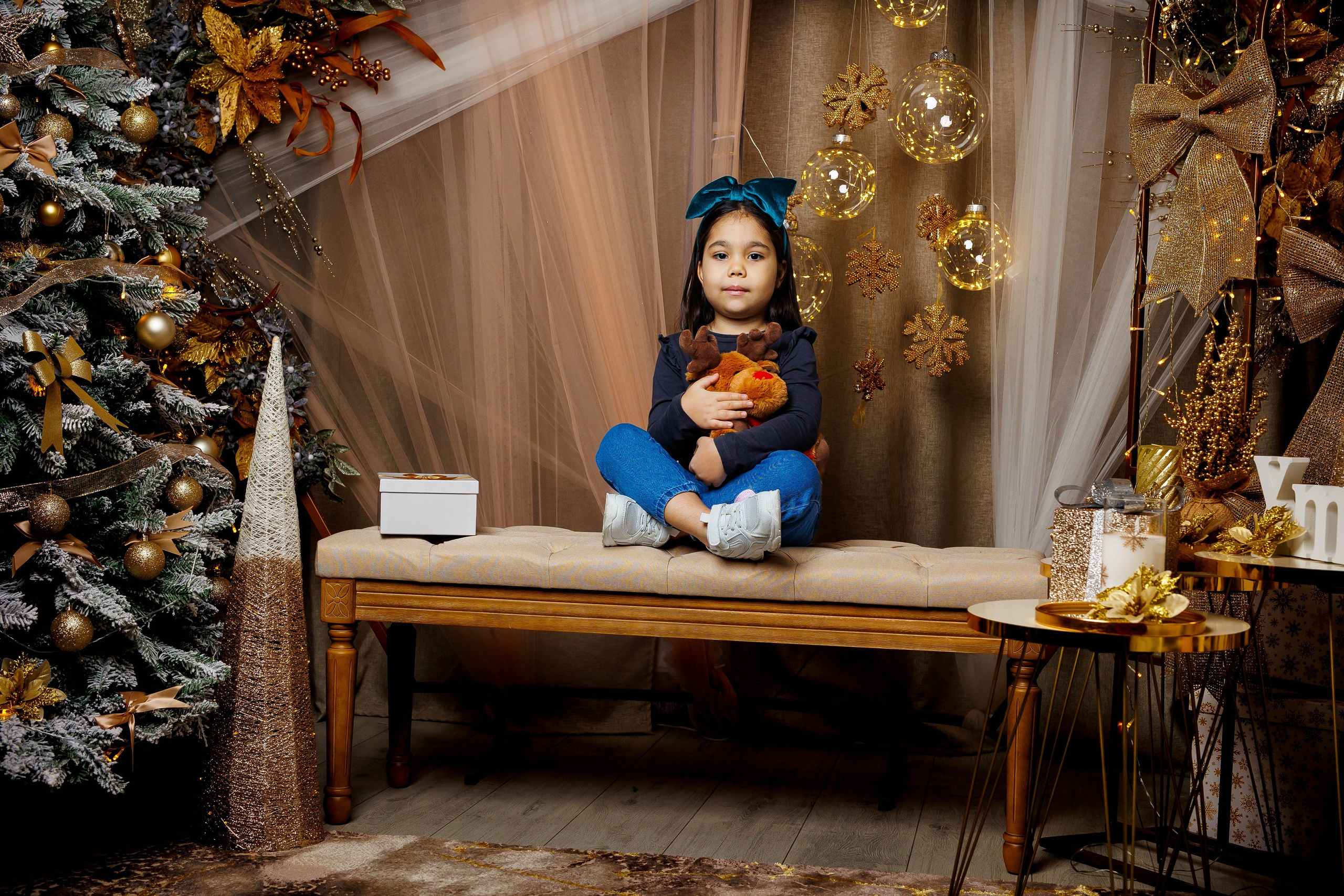 Sedinte de Craciun. Dream Studio Galați – ședințe foto profesionale pentru familie, portrete și evenimente