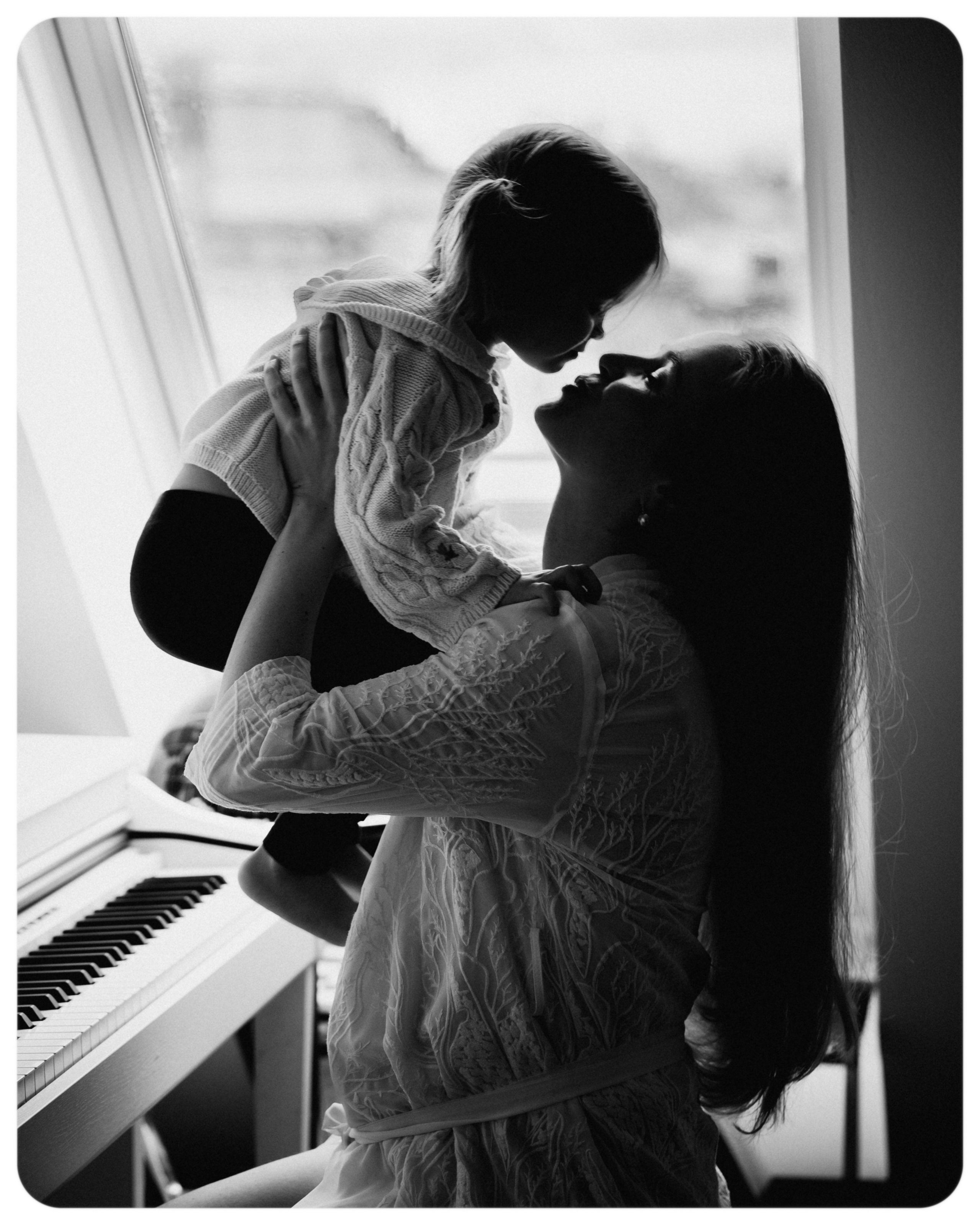 Pregnancy Moment. Elena Pretzner Photography