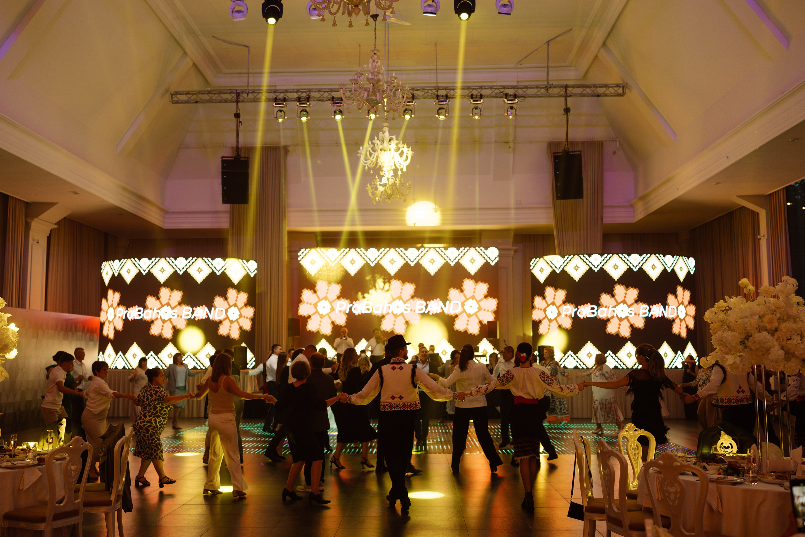 Vasile & Sanda. Home