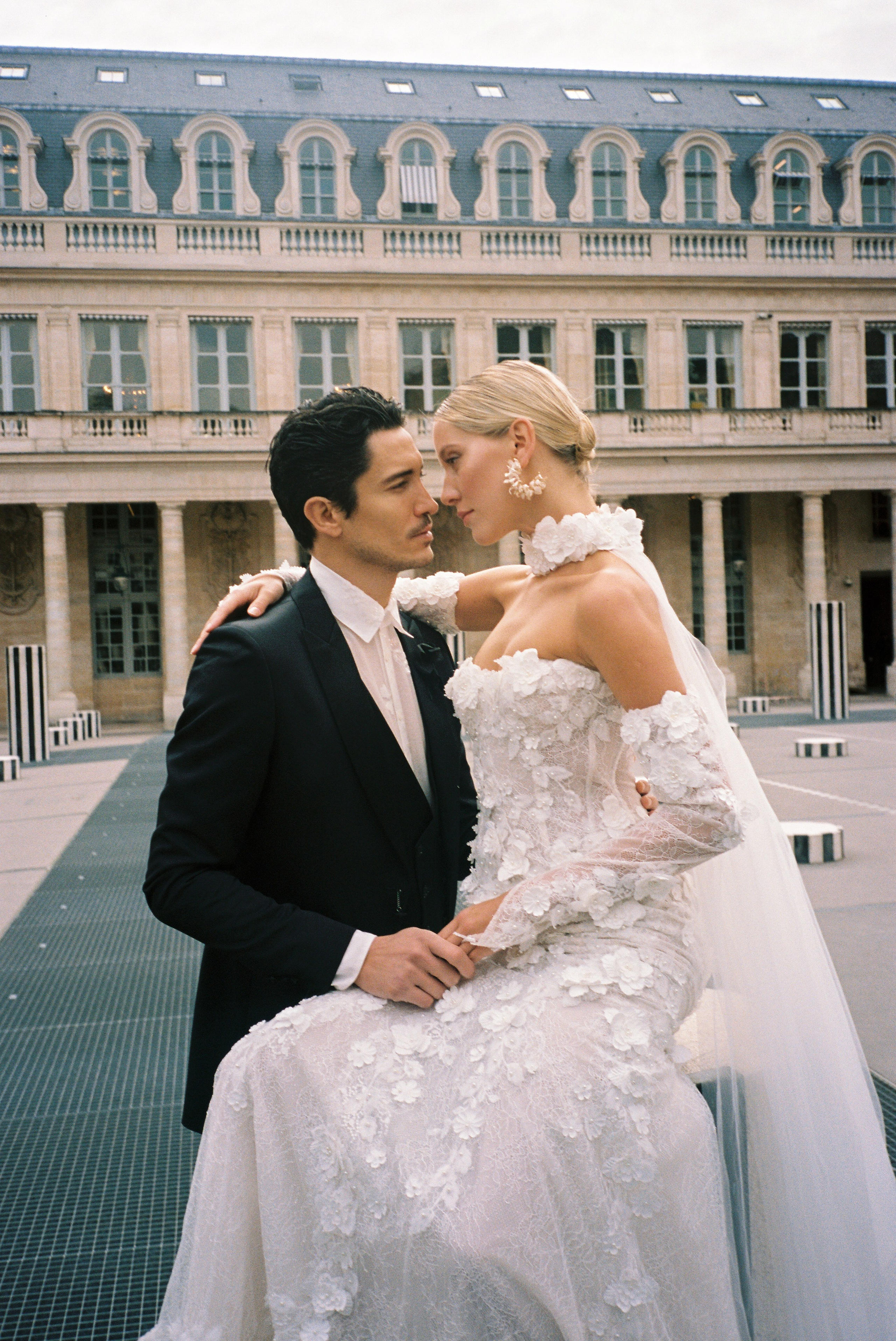 Romantic Photoshoot in Paris — Paris, the City of Love