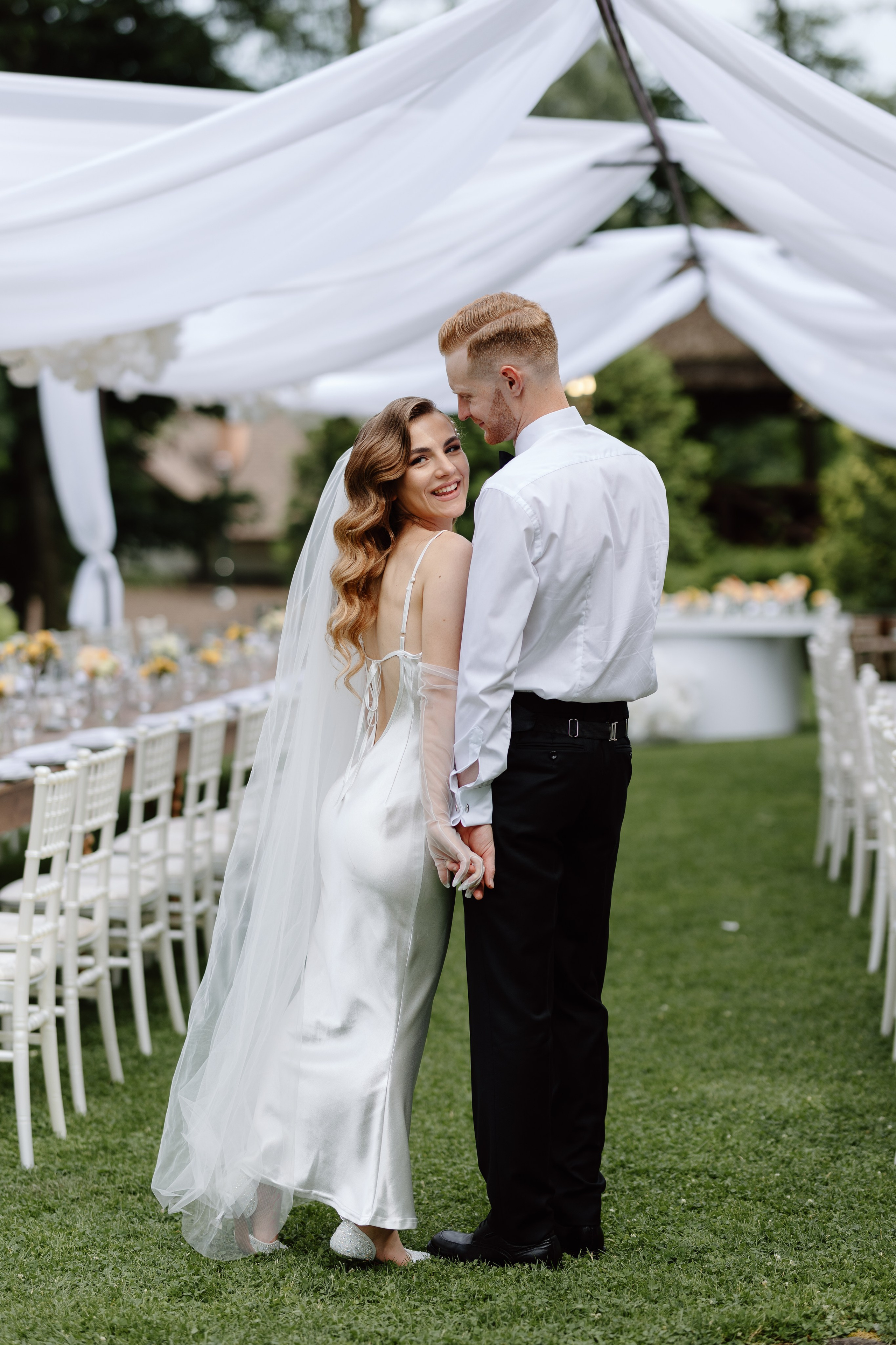 Corina & Dumitru. Main