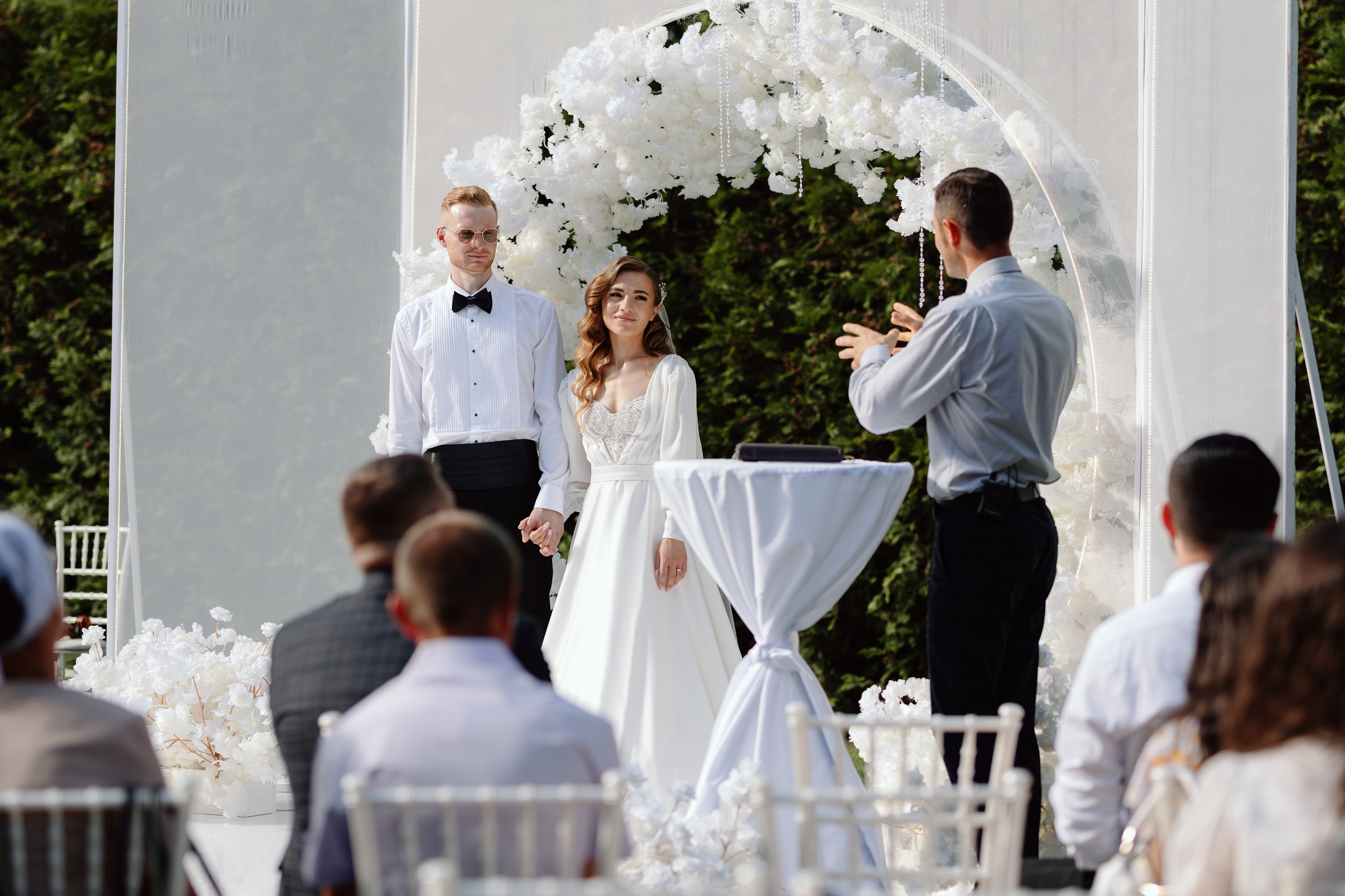 Corina & Dumitru. Main