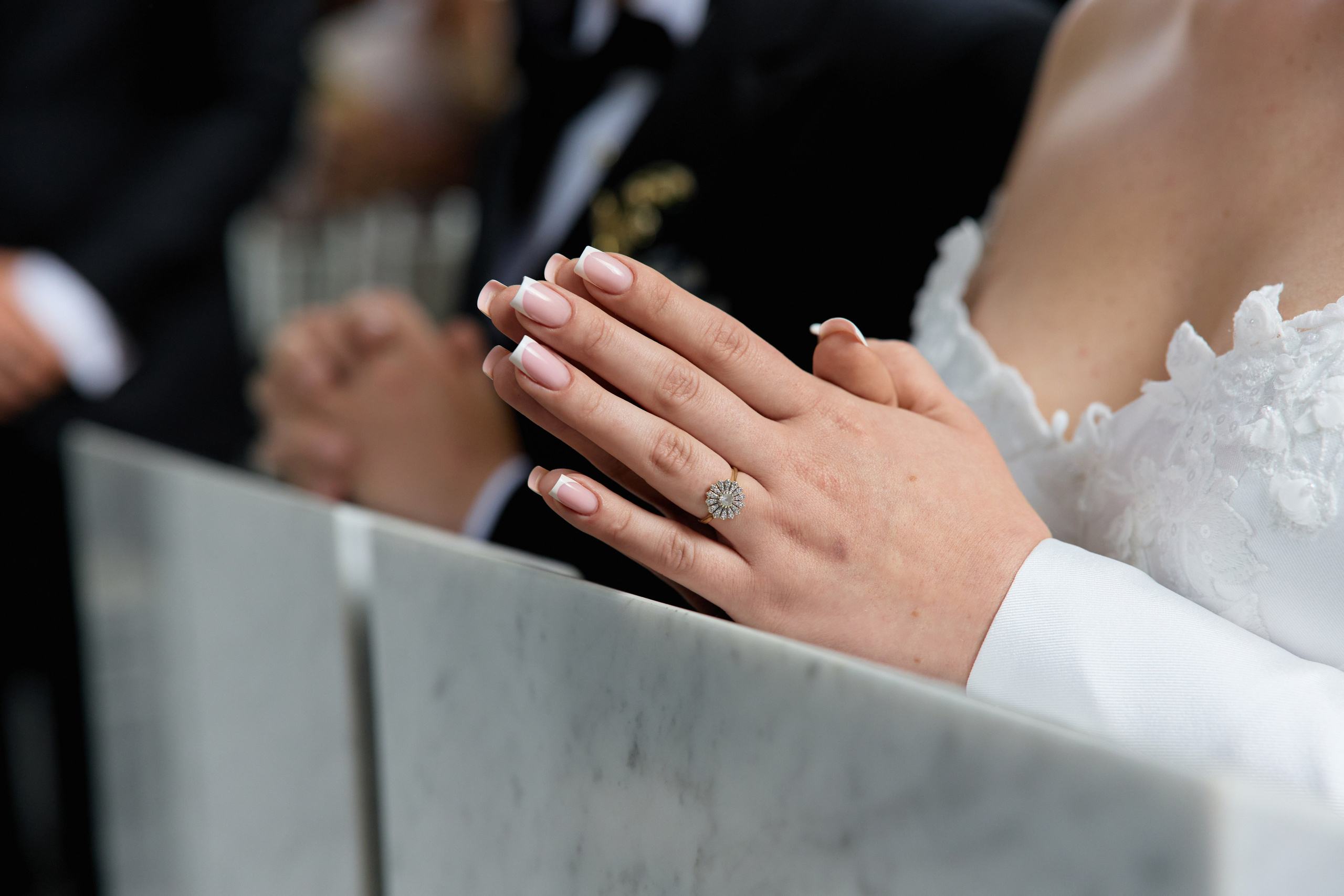 Wiktoria & Kacper. Pałac Goetz. Fotograf ślubny i rodzinny w Krakowie Yana Klymova