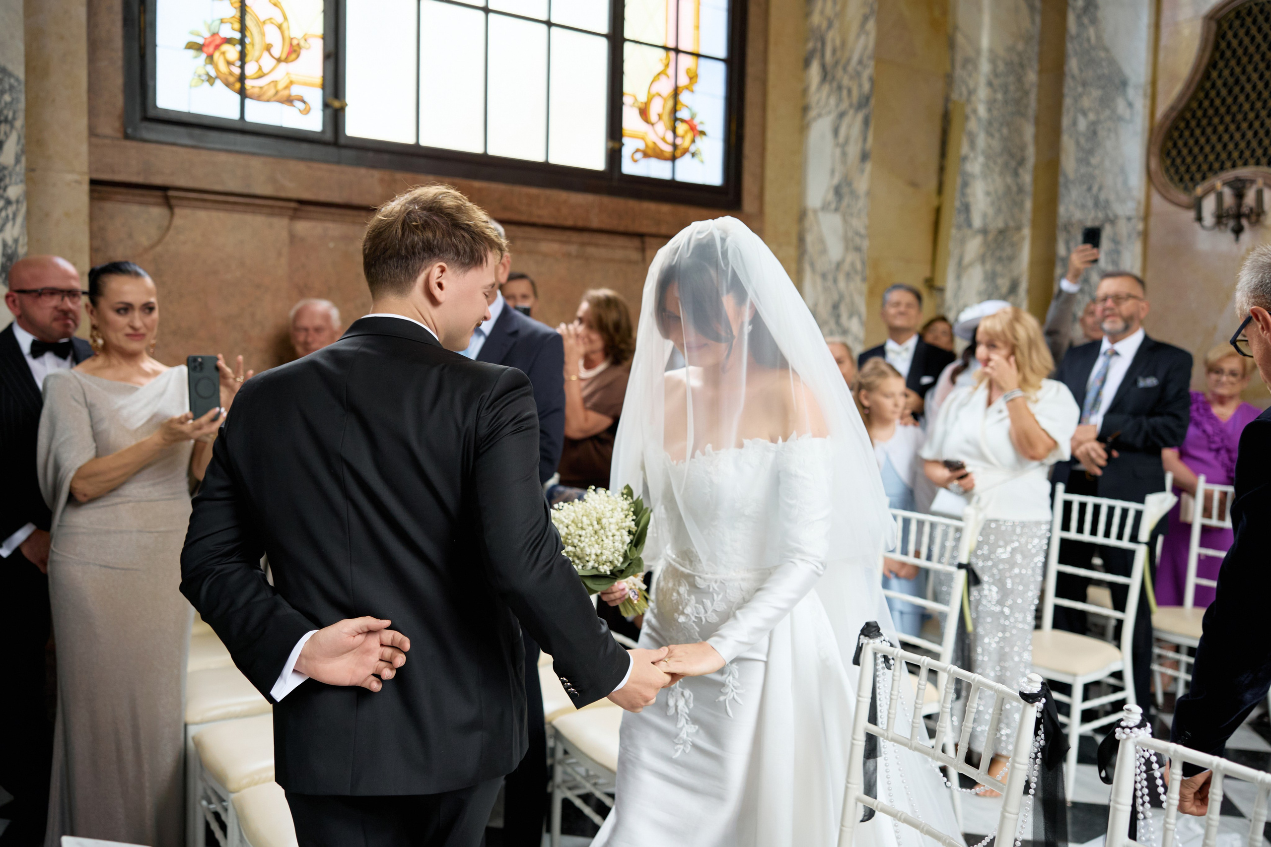 Wiktoria & Kacper. Pałac Goetz. Fotograf ślubny i rodzinny w Krakowie Yana Klymova