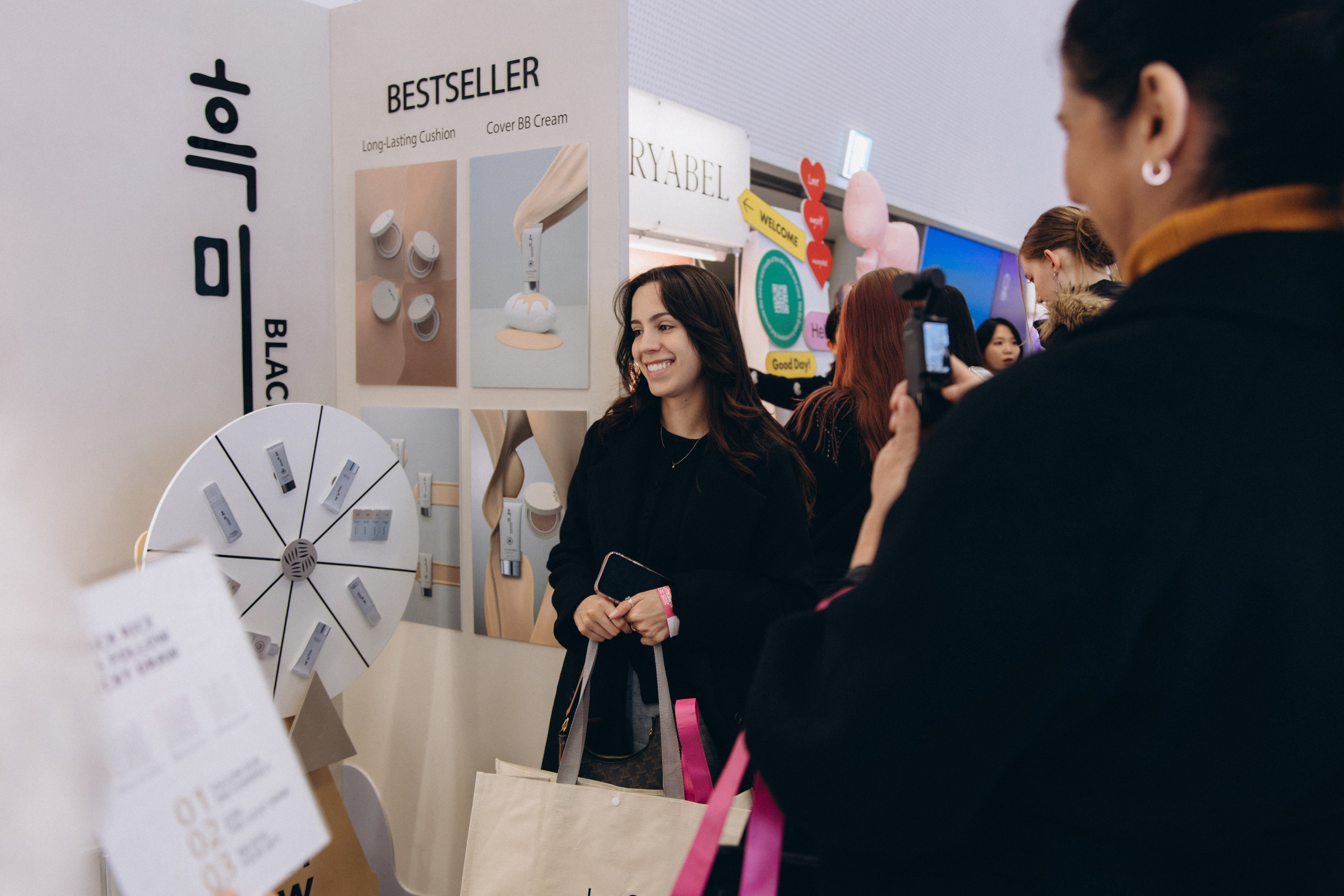Seoul beauty expo 2025 (Black Rice). Portrait photographer in South Korea Olga Lian