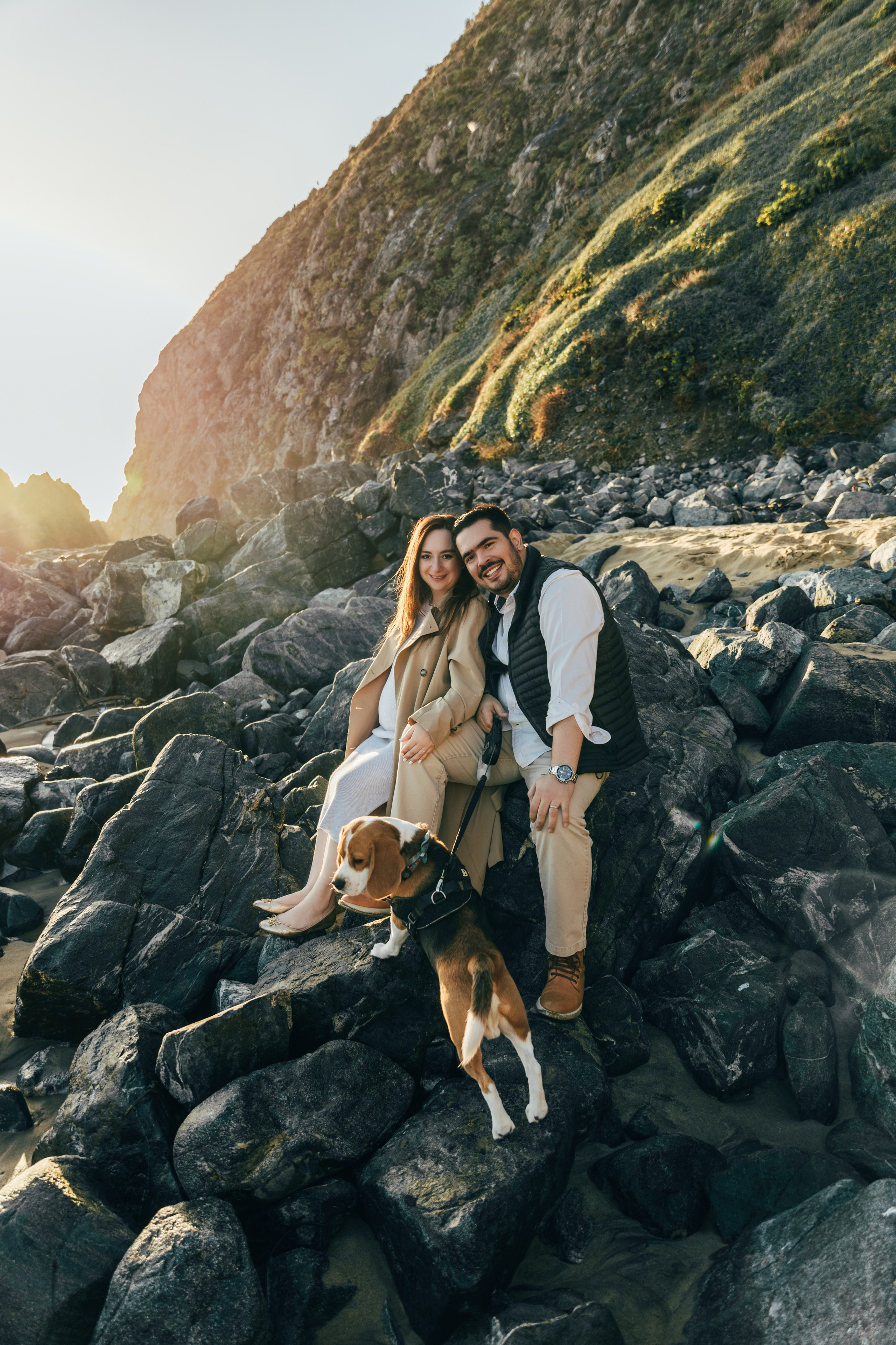 Sesión de embarazo en la playa — Luz suave y amor puro. Photographer in Santiago, Chile Anna Almazova