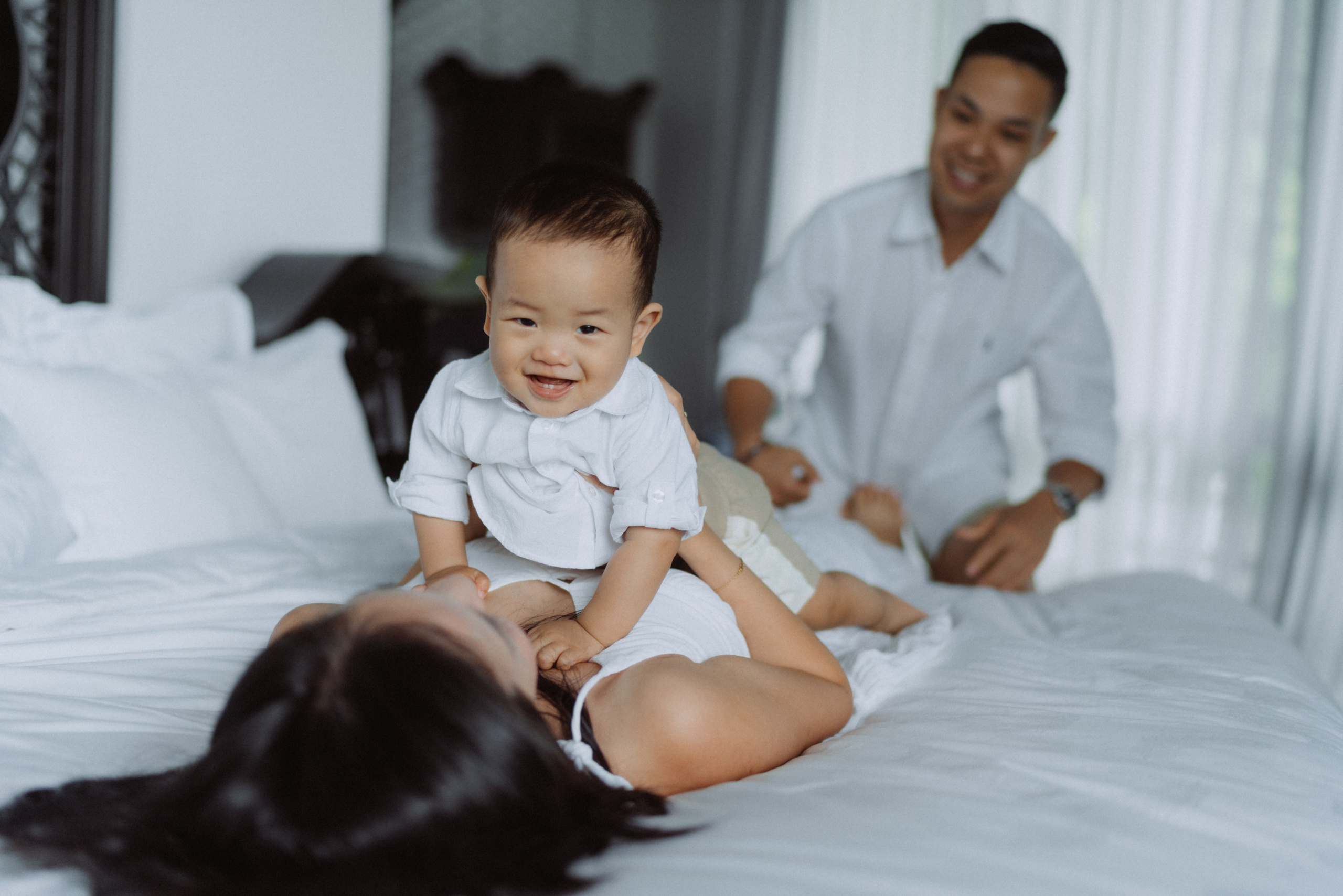 Family shooting in Danang. Aesthetic & Lifestyle photographer in Da Nang, Vietnam