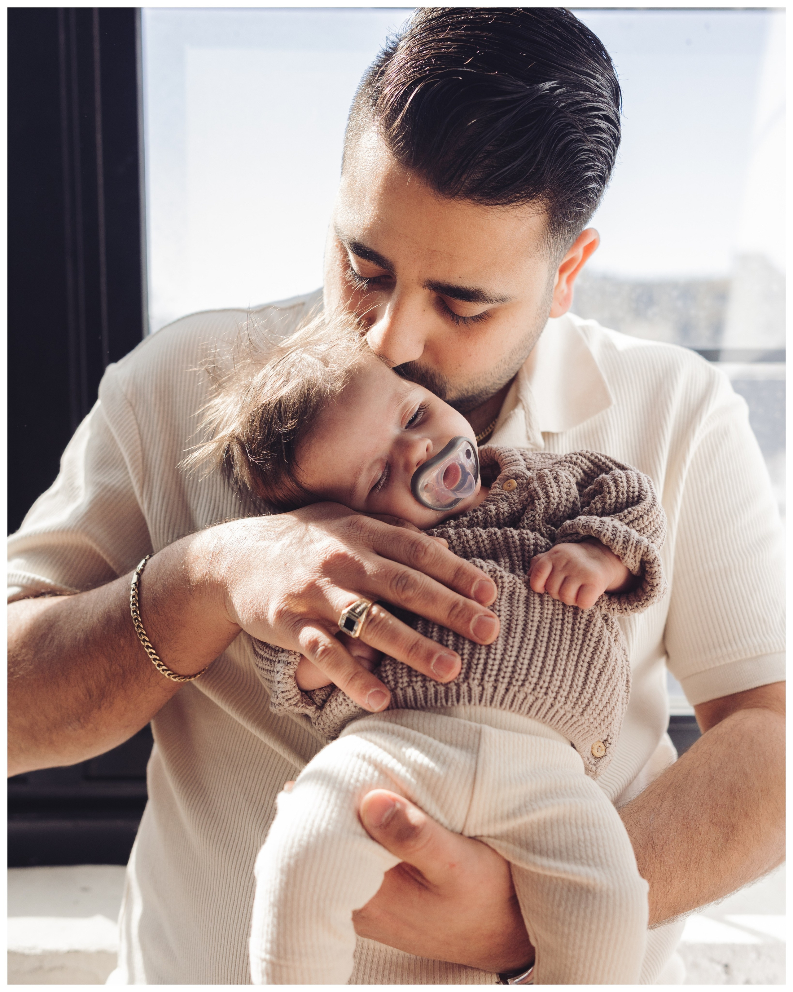 Welcome to the World. Dash_photopic.I’m Daria New York based photographer