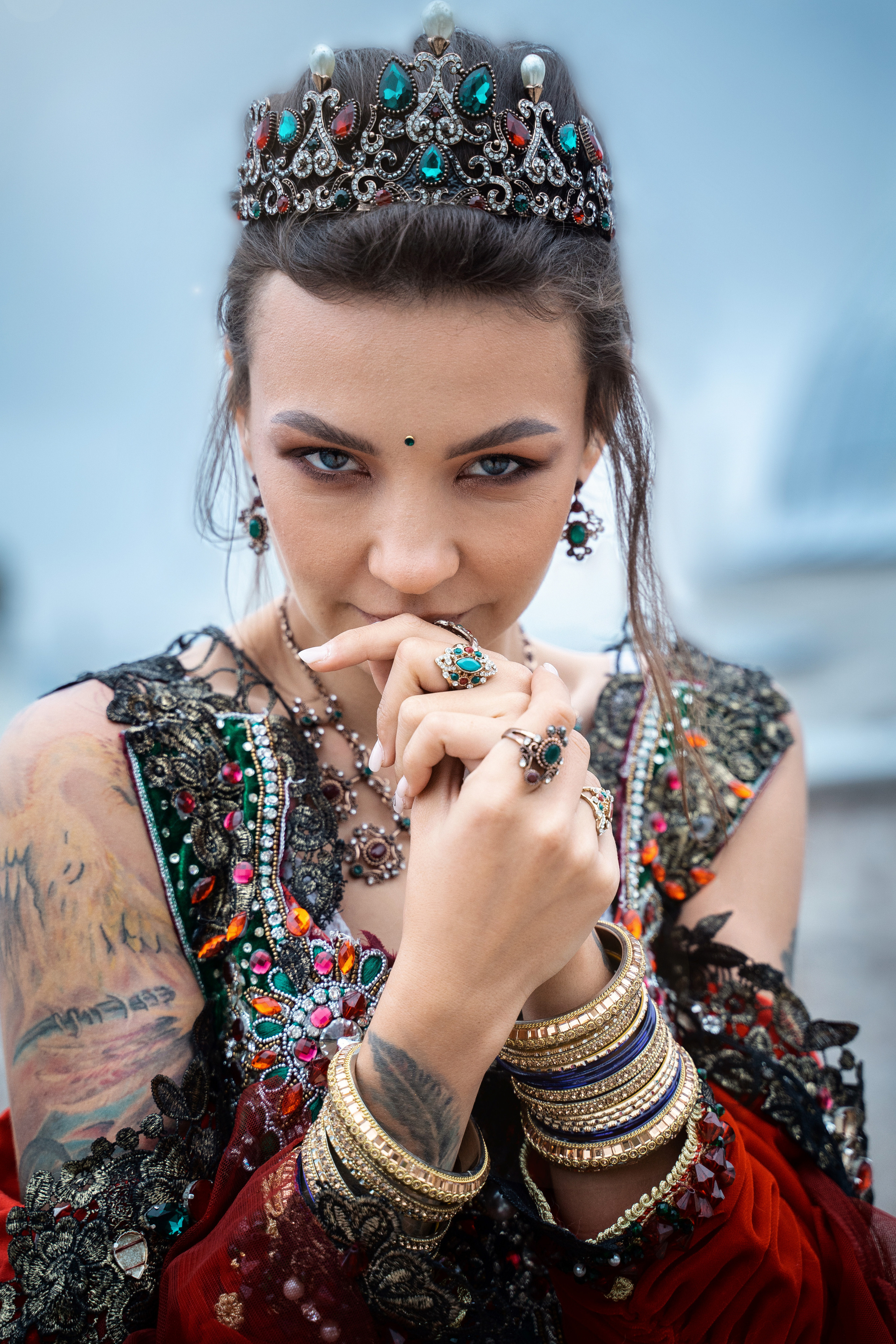 Фотосессии в Стамбуле в стиле «Великолепный век». Wedding, family and lifestyle photographer Anatoly. Photo sessions on rooftops with seagulls. Istanbul