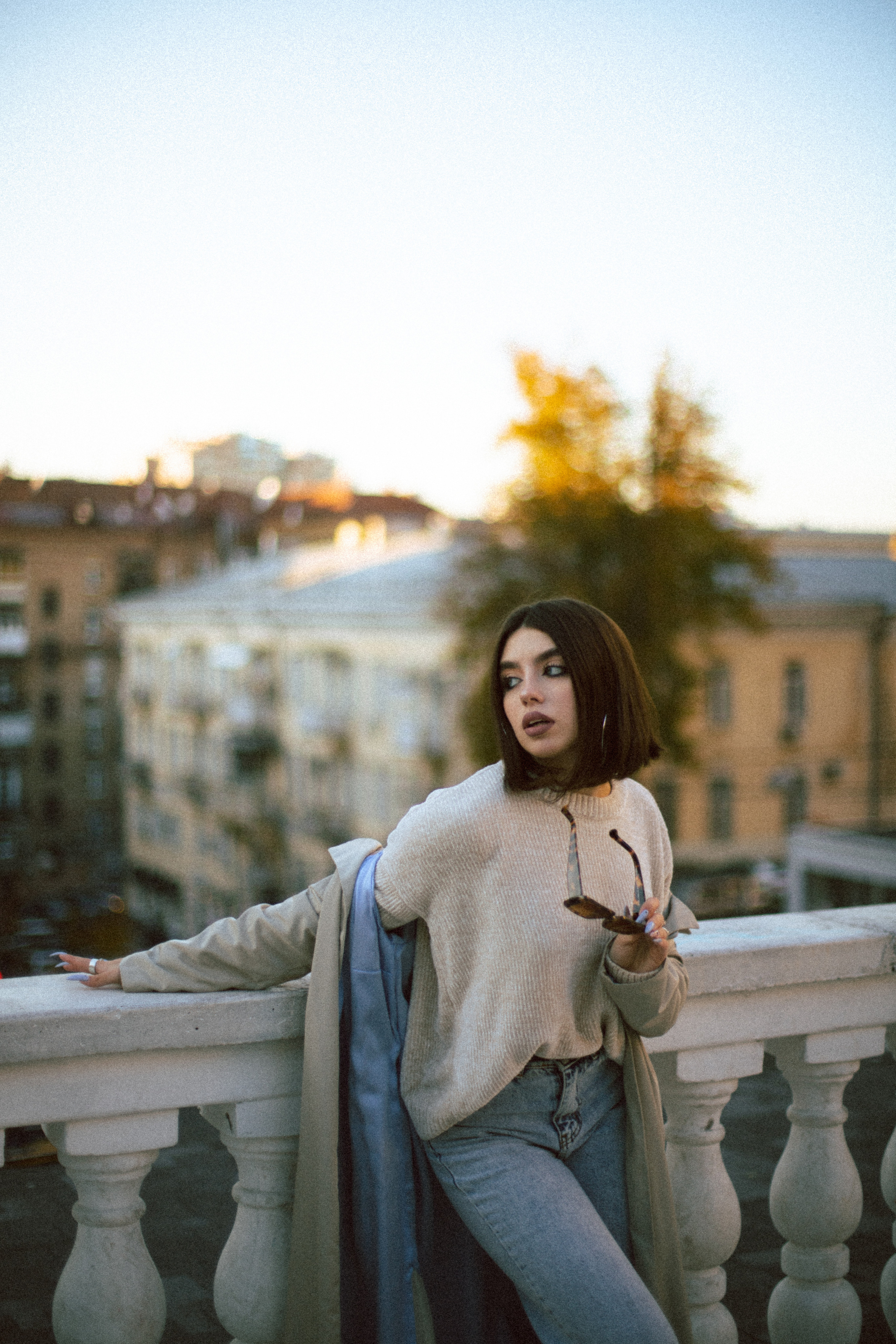 Her eyes. Обо мне