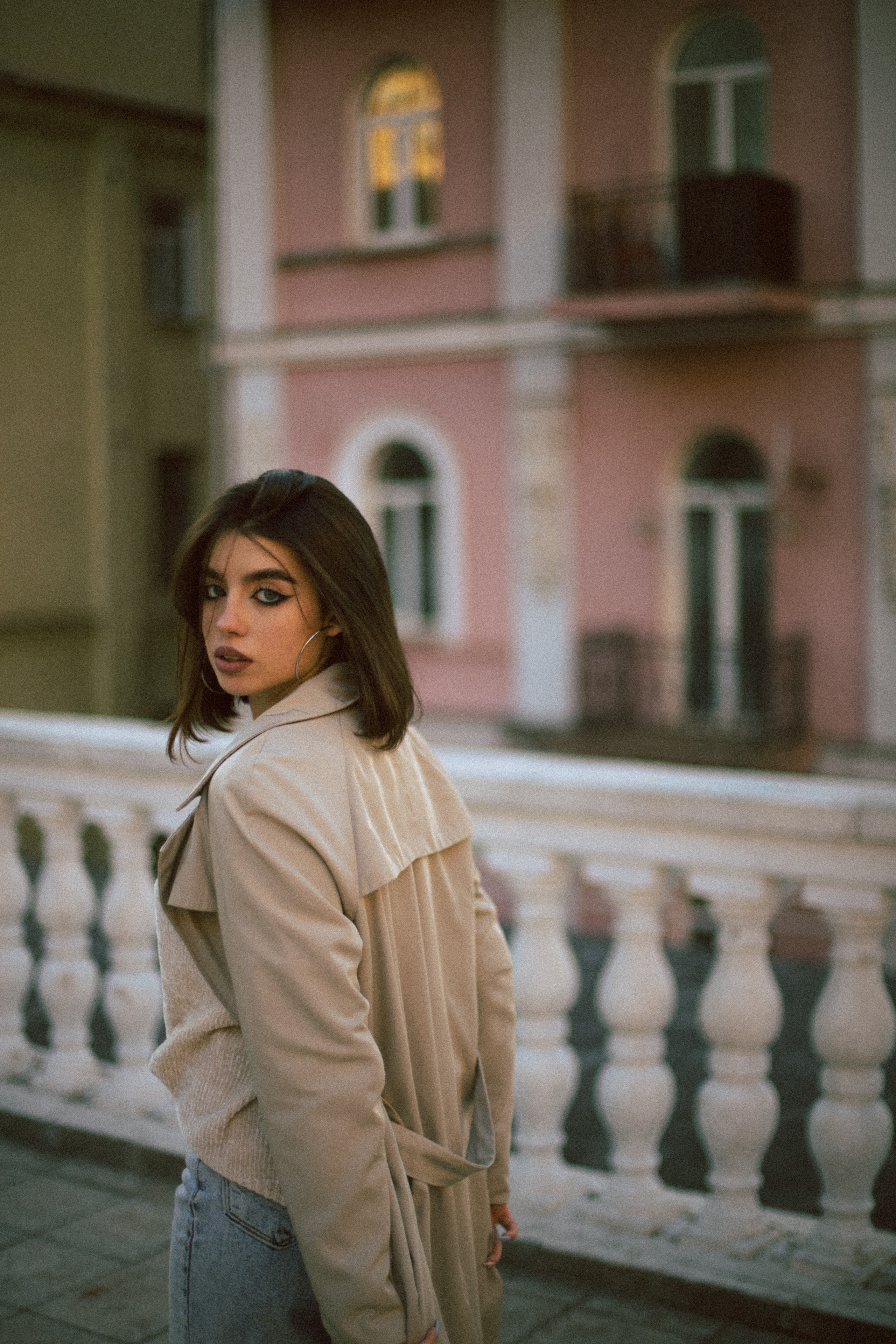 Her eyes. Обо мне