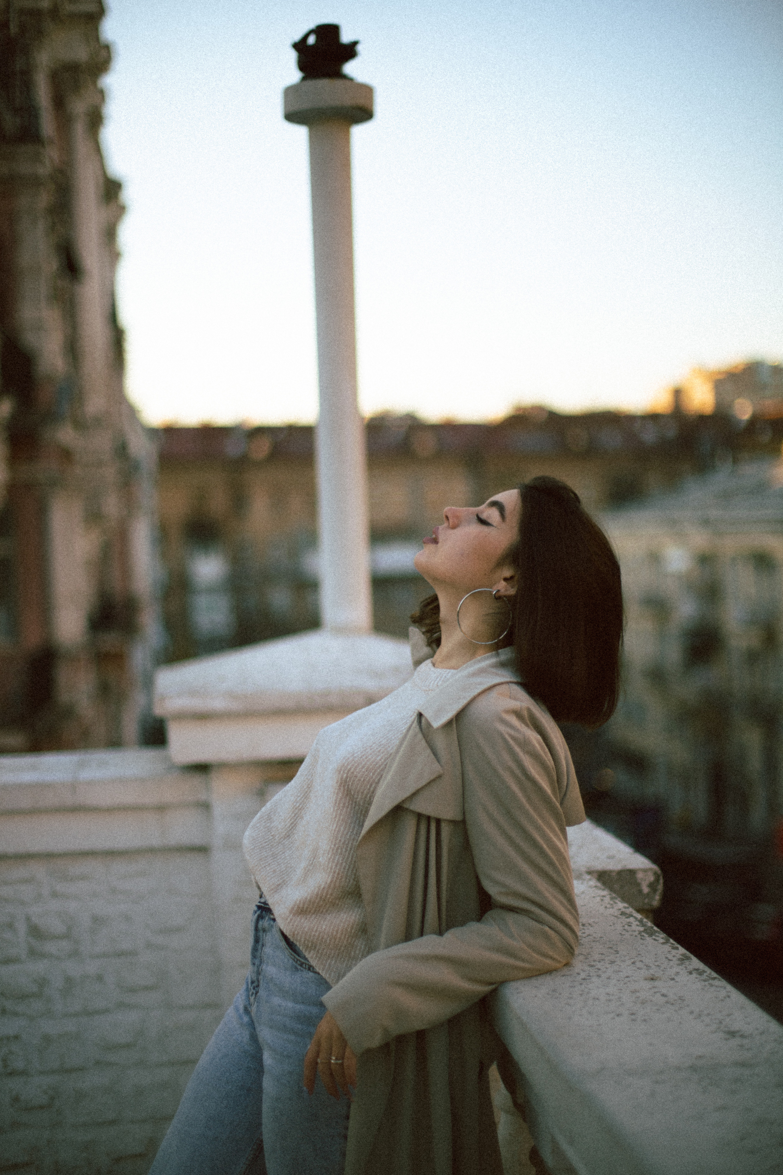 Her eyes. Обо мне