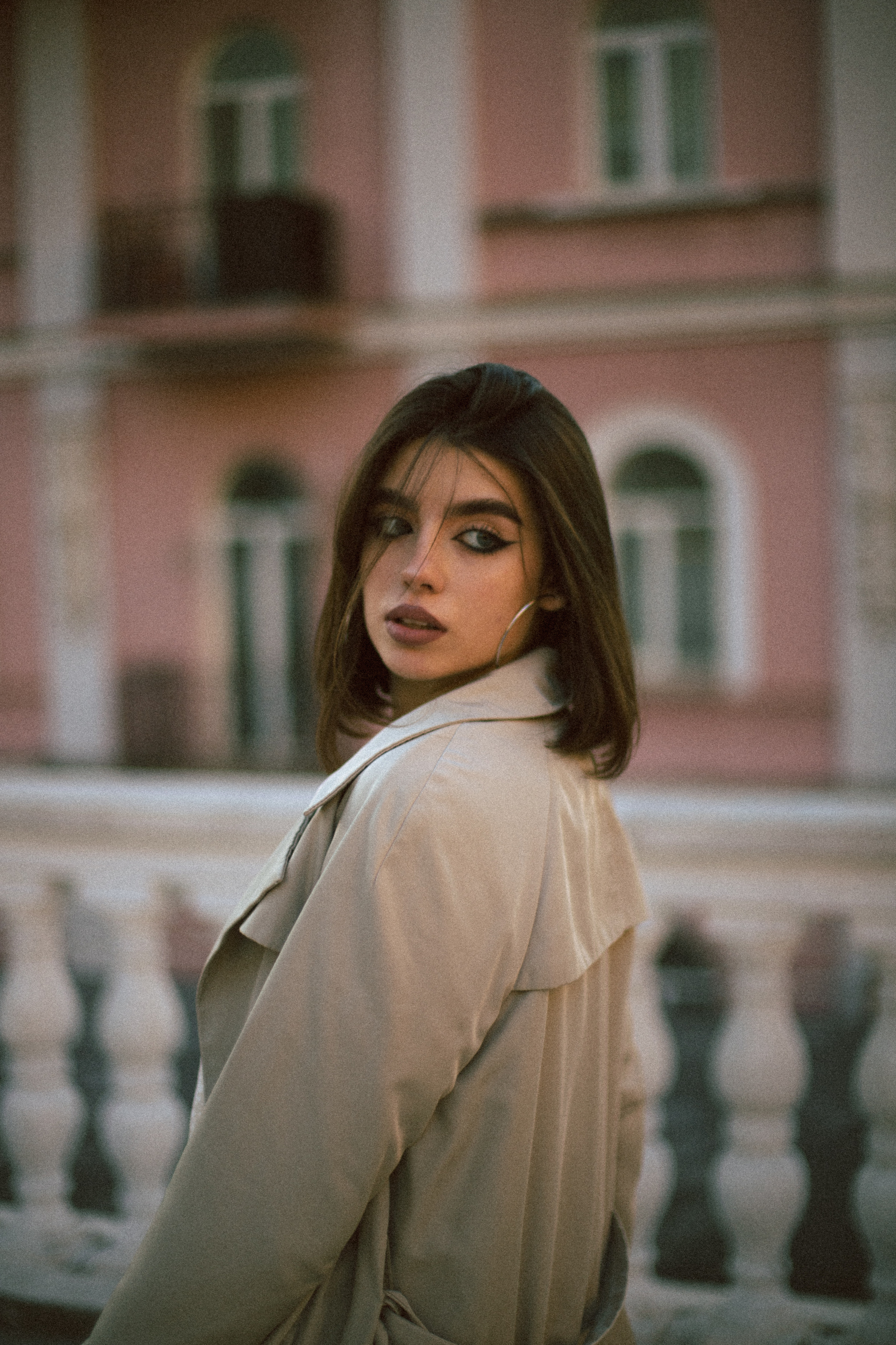 Her eyes. Обо мне