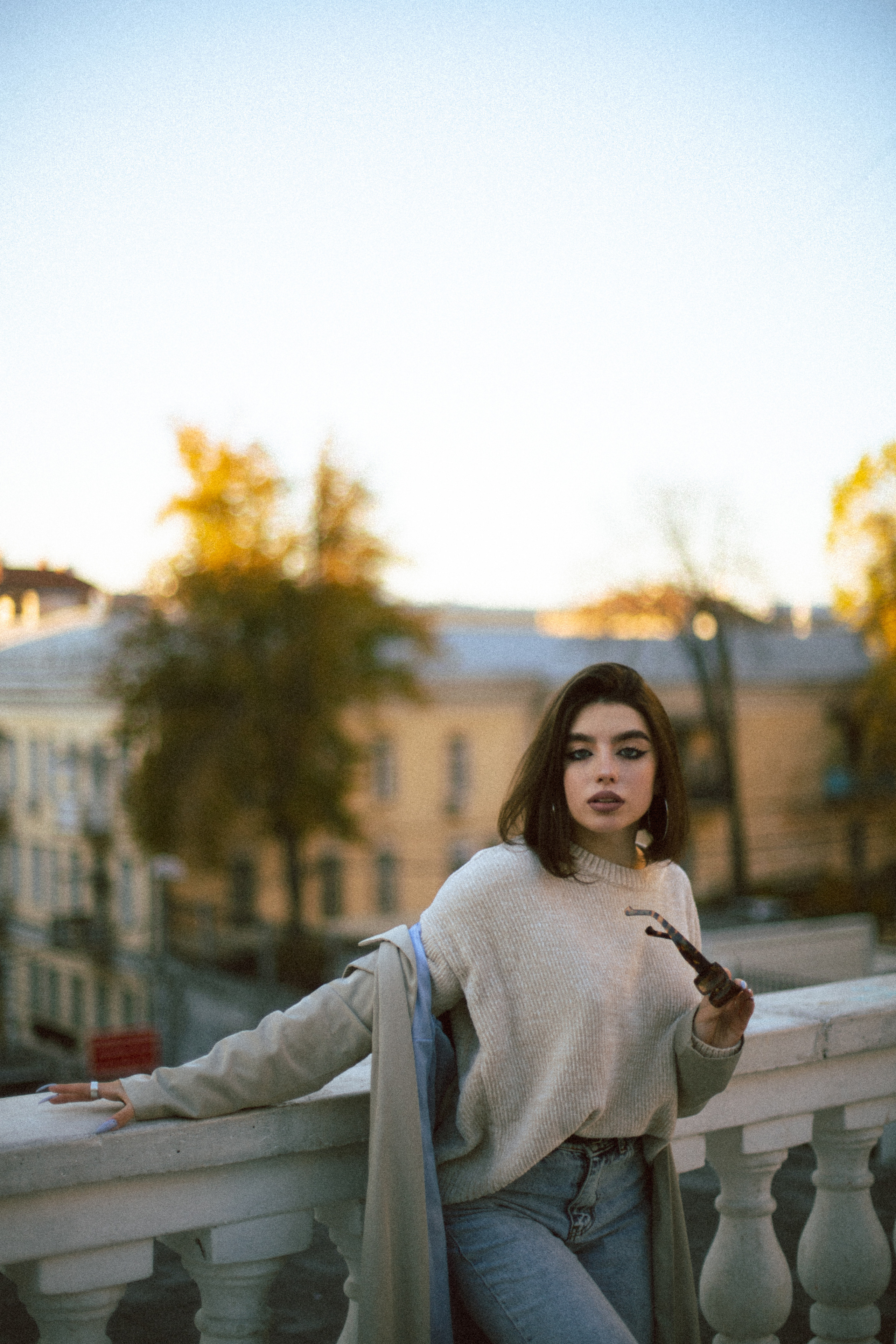 Her eyes. Обо мне