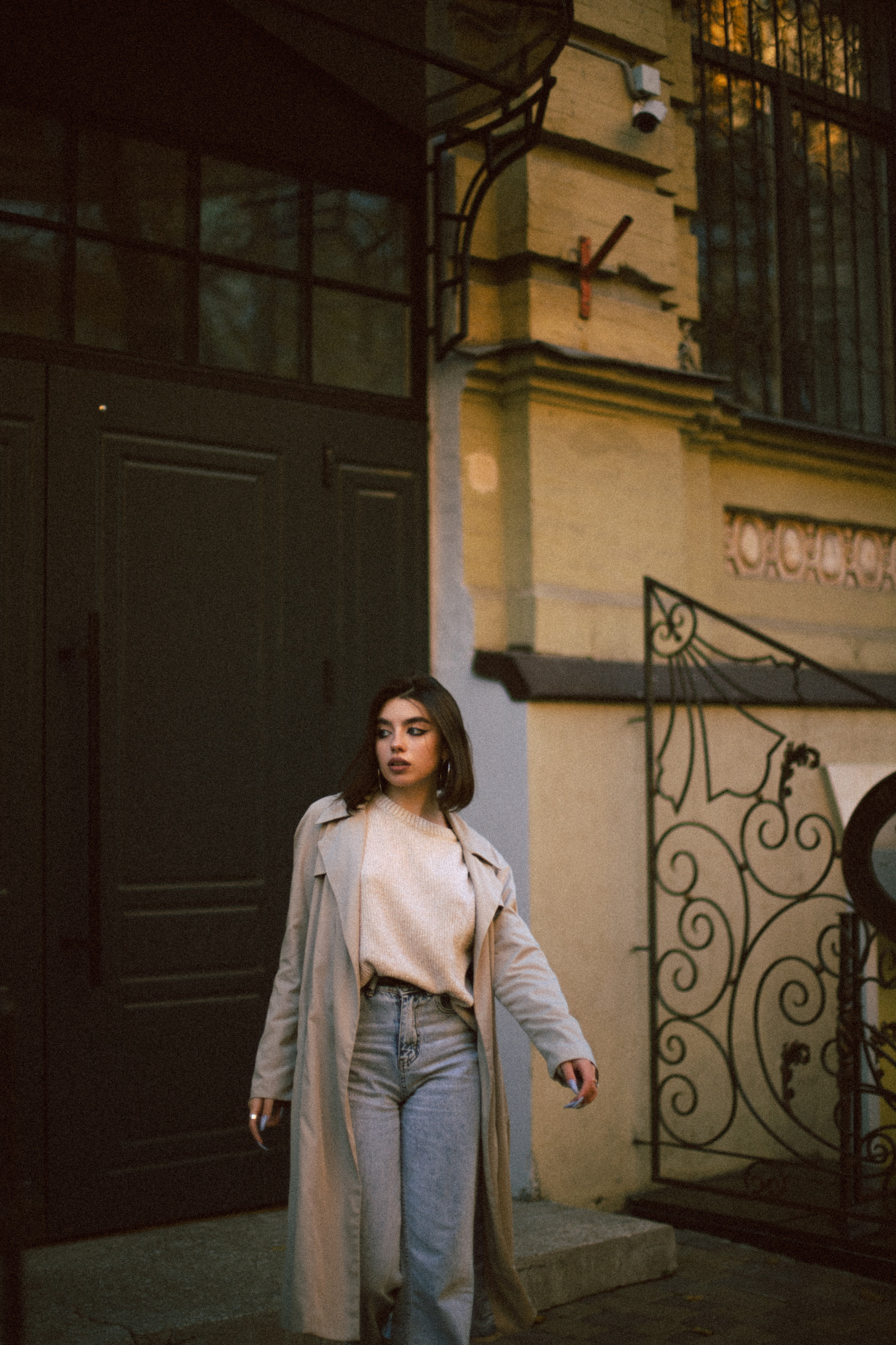 Her eyes. Обо мне