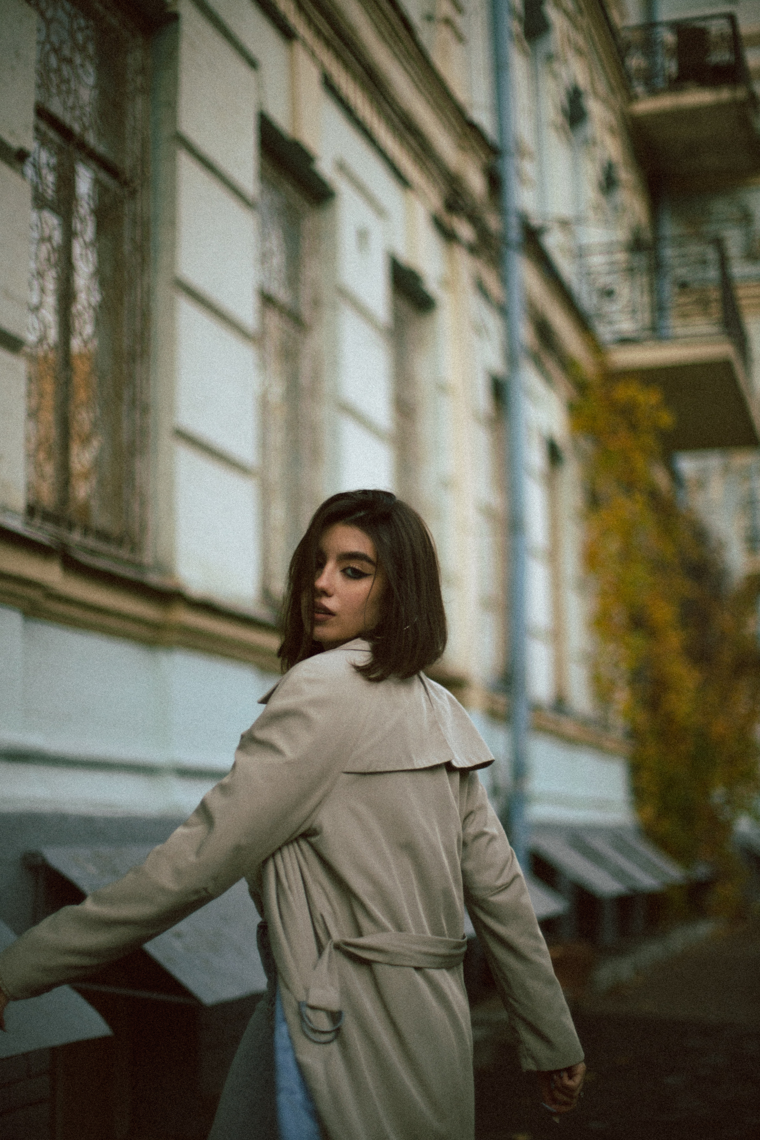 Her eyes. Обо мне