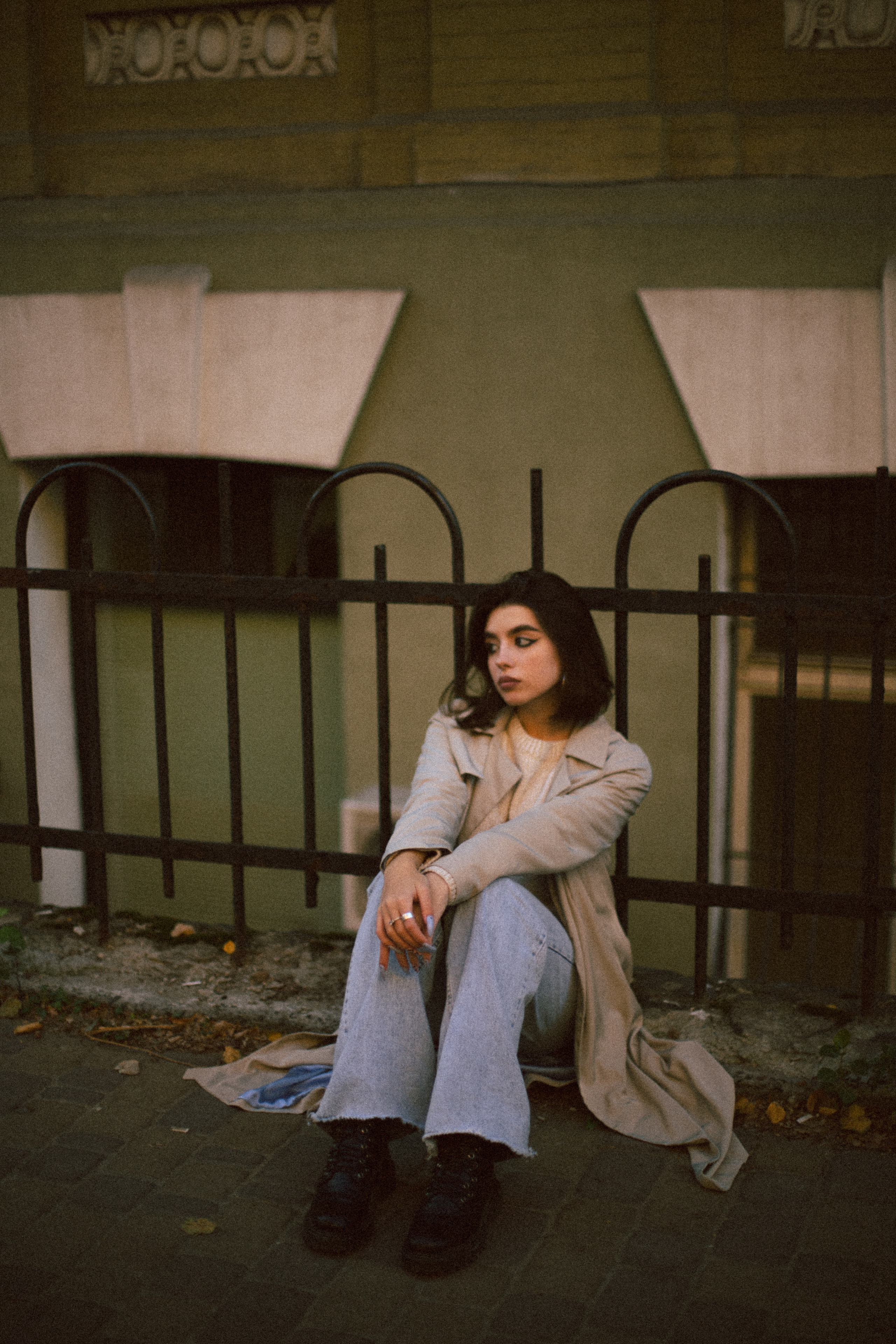 Her eyes. Обо мне