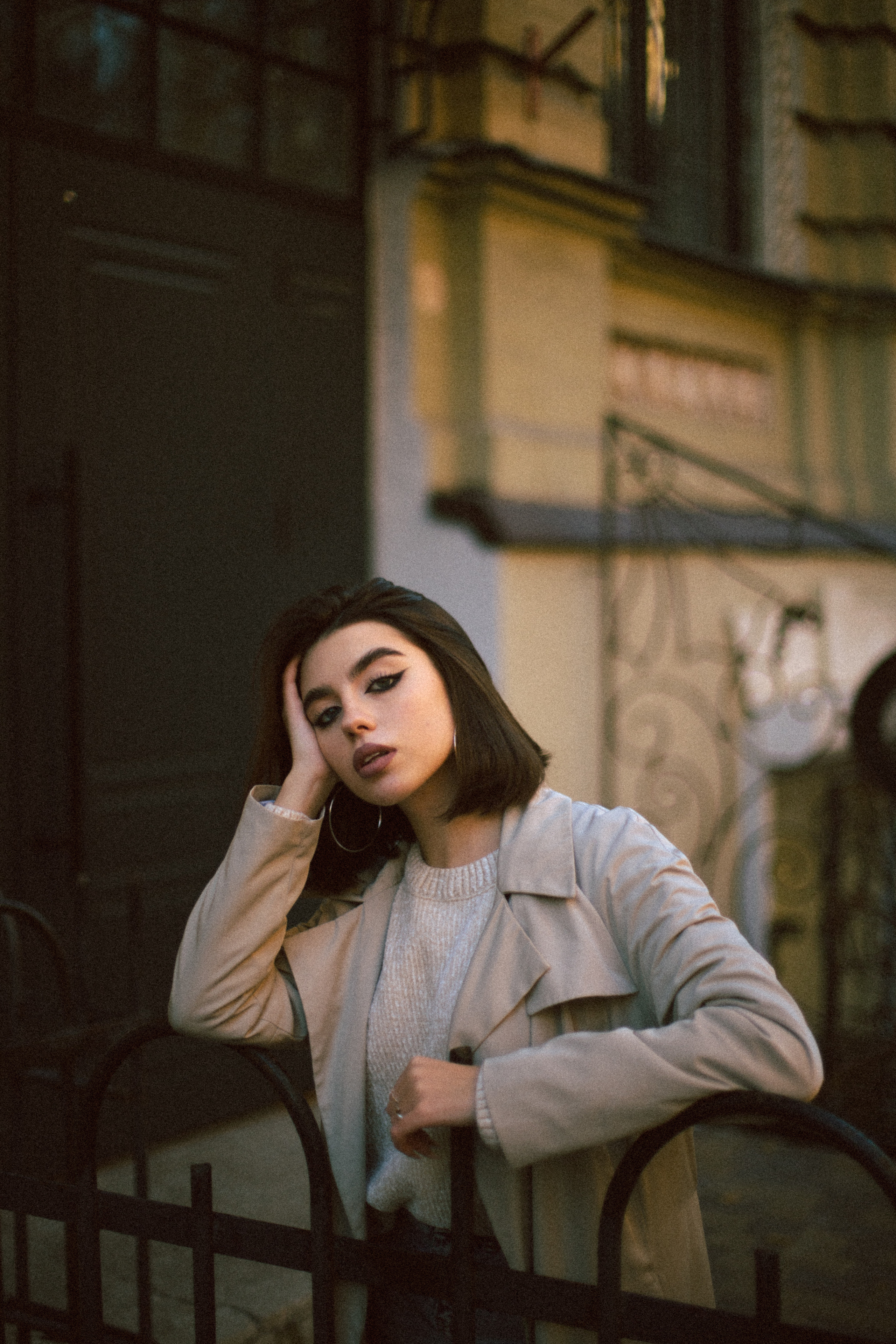 Her eyes. Обо мне