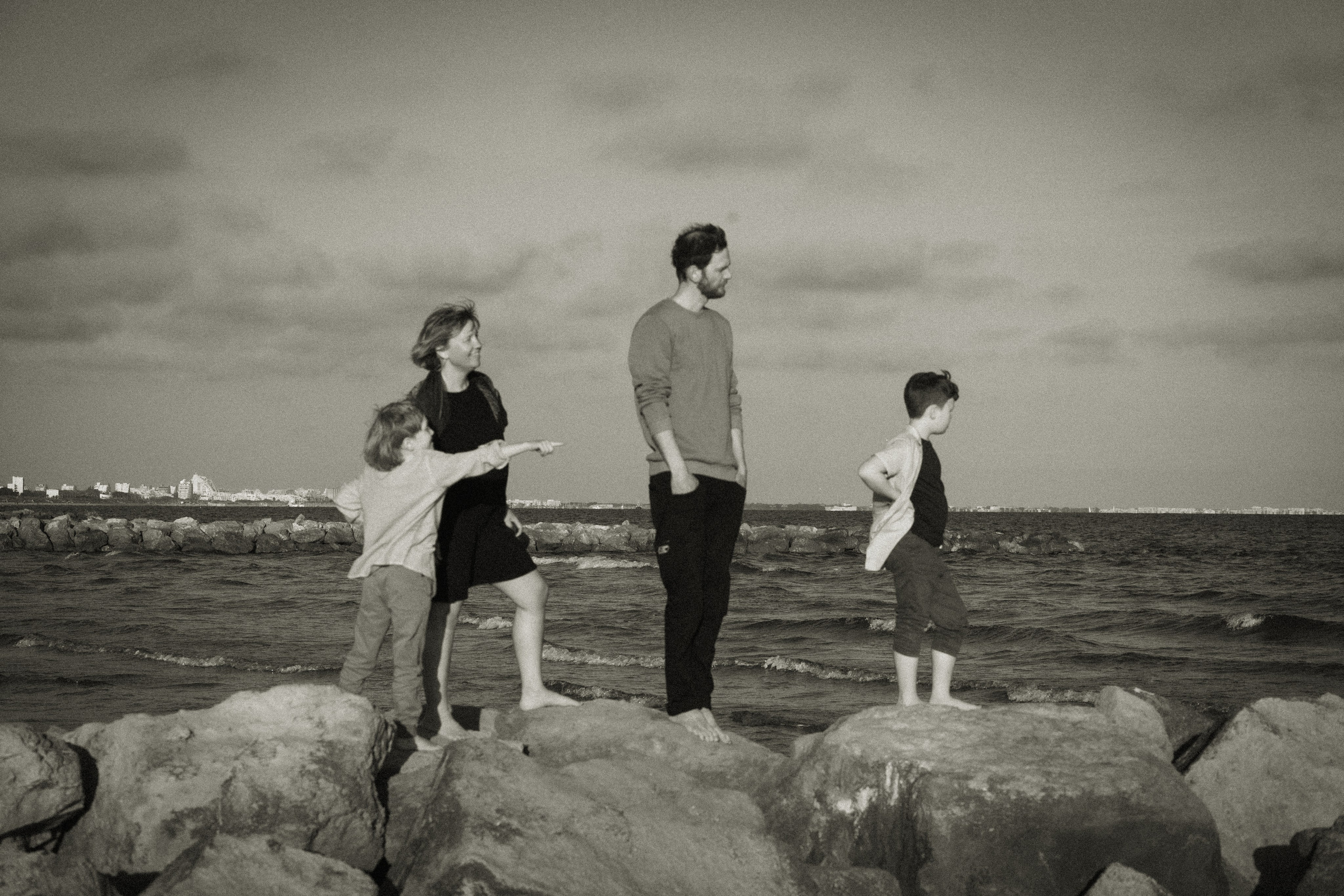 Memories. Histoires d’amour, séances photos de famille et de mariage en France