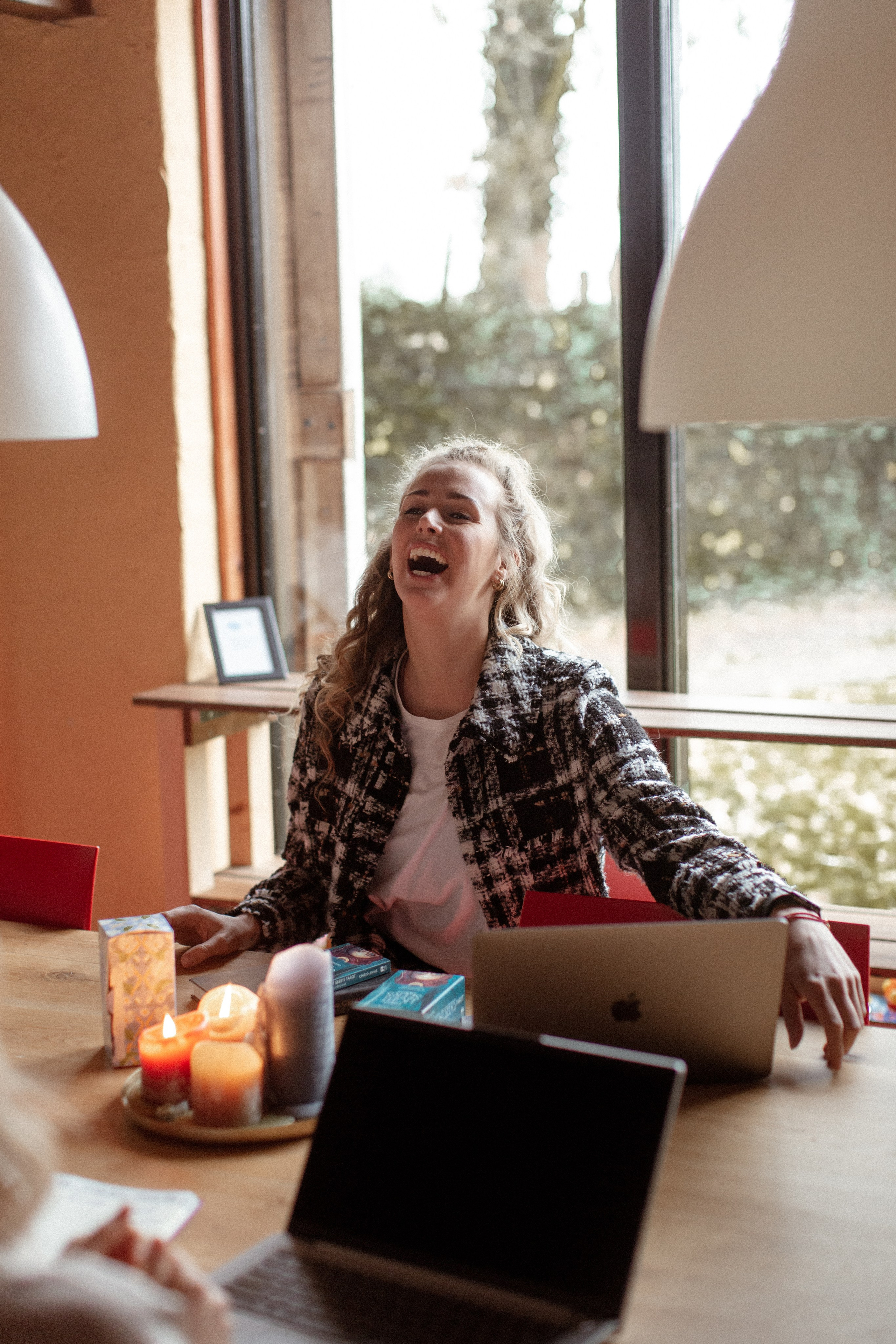 “Workweek” retreat reportage. True self